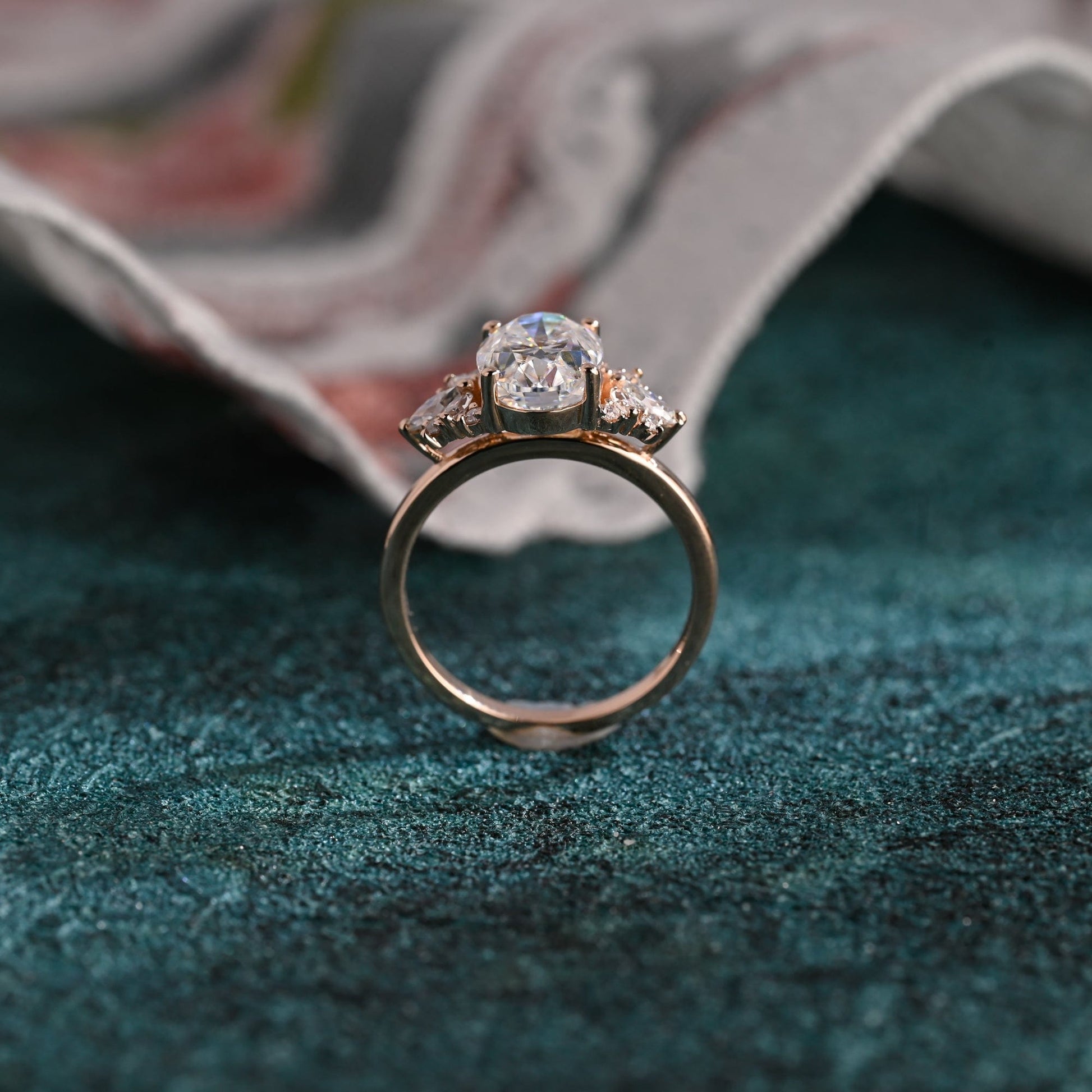 CausYou oval cut diamond engagement ring CausYou Solid Gold D/VS1 Cluster Oval Cut Lab Grown Diamond Engagement Ring, Multi-Stone Diamond Wedding Ring