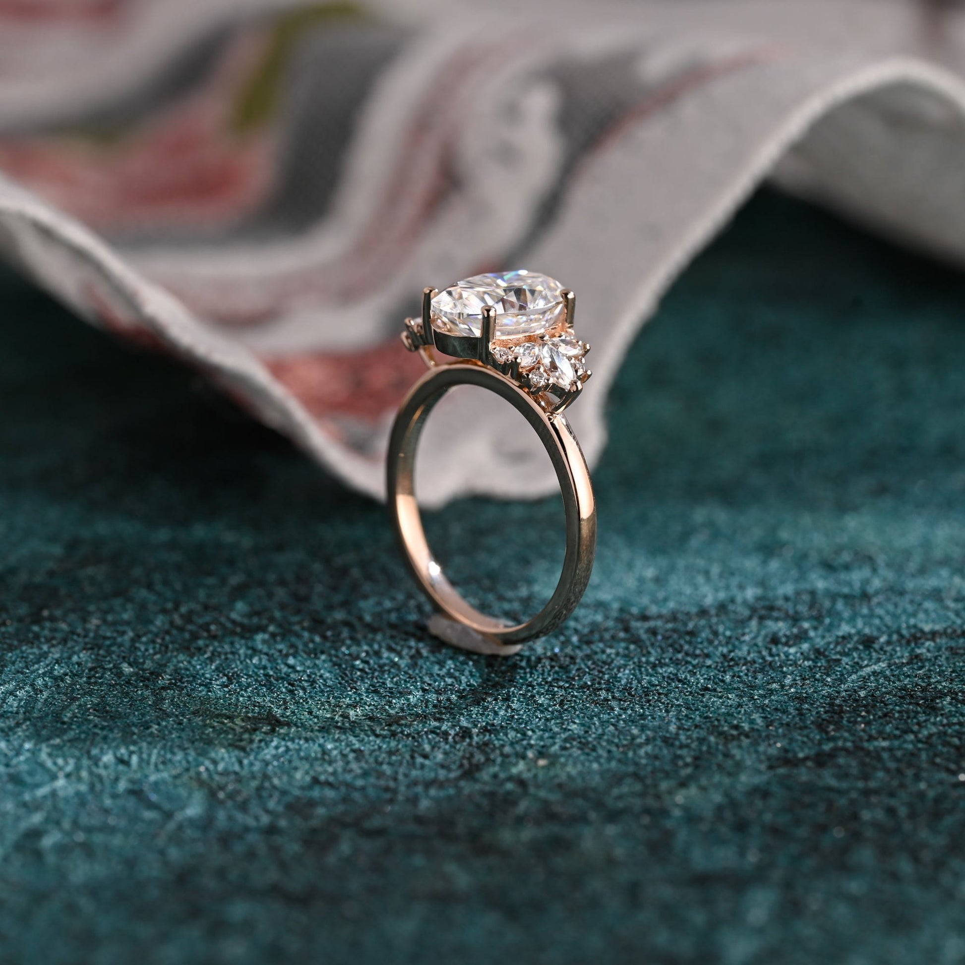 CausYou oval cut diamond engagement ring CausYou Solid Gold D/VS1 Cluster Oval Cut Lab Grown Diamond Engagement Ring, Multi-Stone Diamond Wedding Ring