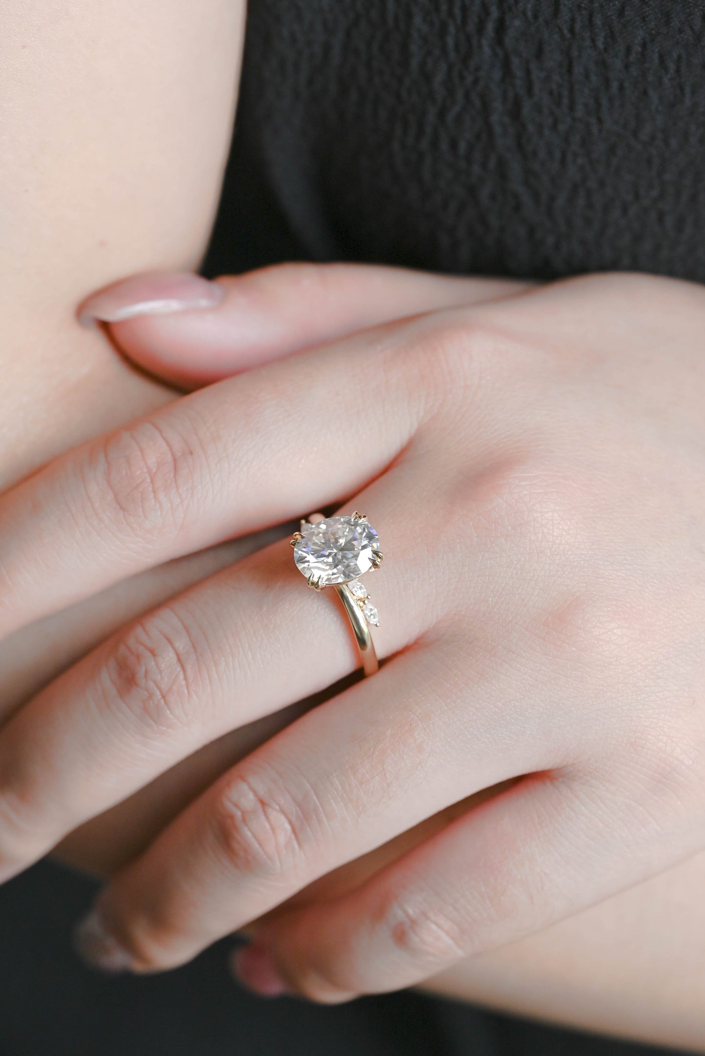 CausYou oval cut diamond engagement ring Solid Gold D/VS1 Bypass Oval Cut Lab Grown Diamond Engagement Ring