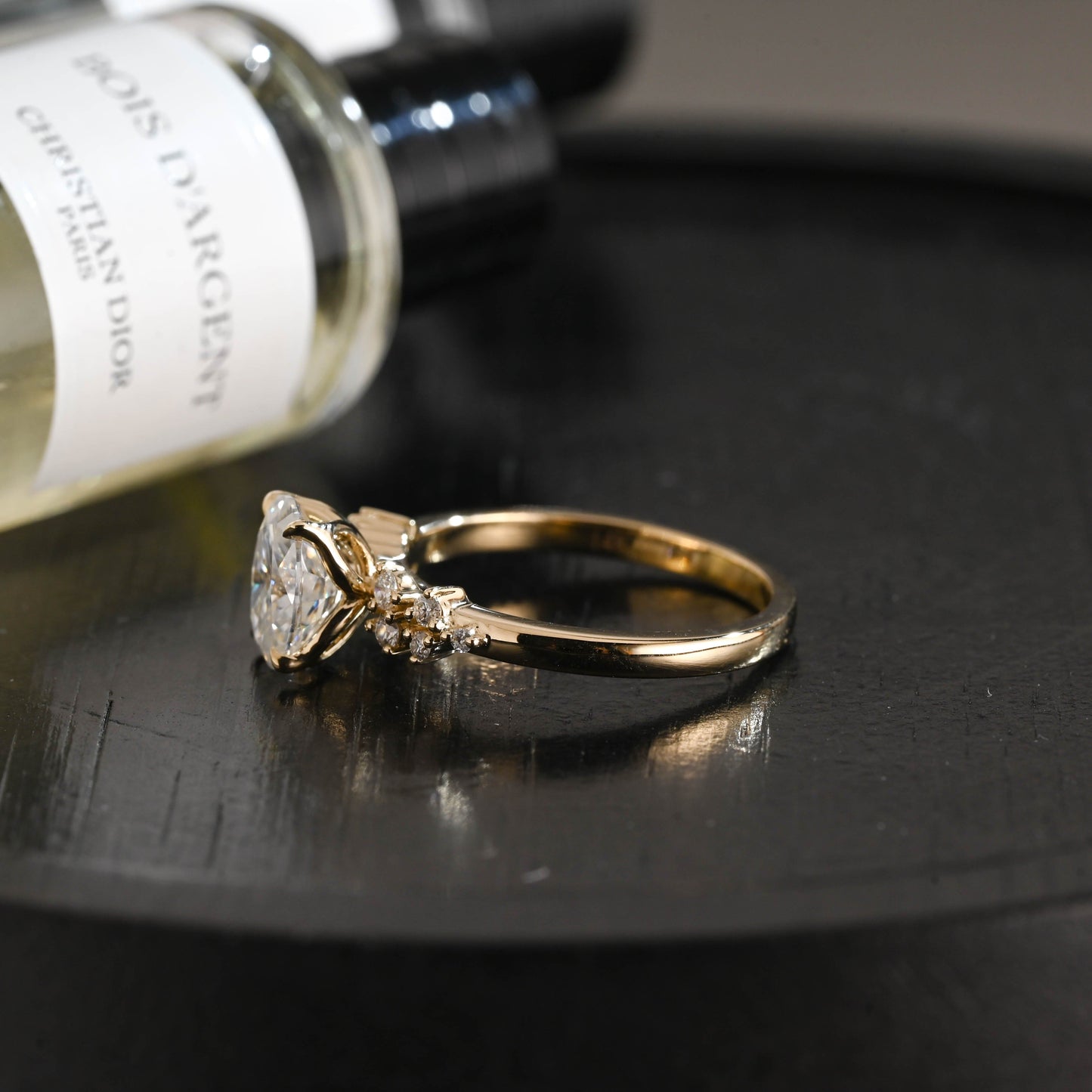 CausYou oval cut diamond engagement ring Solid Gold D/VS1 Oval Cut Lab Grown Diamond Engagement Ring