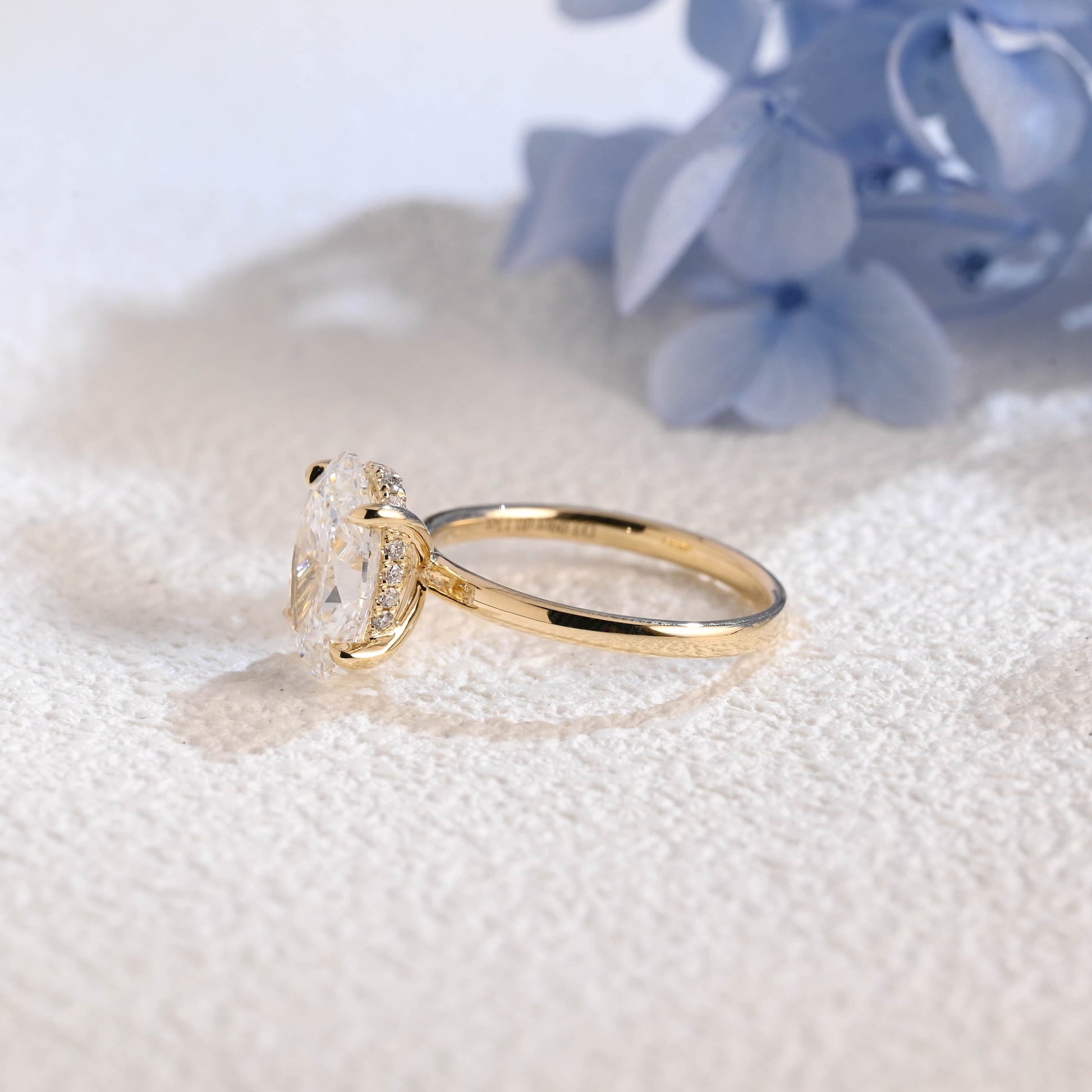 CausYou oval cut diamond engagement ring Solid Gold Oval Cut Lab Diamond Engagement Ring with Hidden Halo | D VS1 IGI Certified