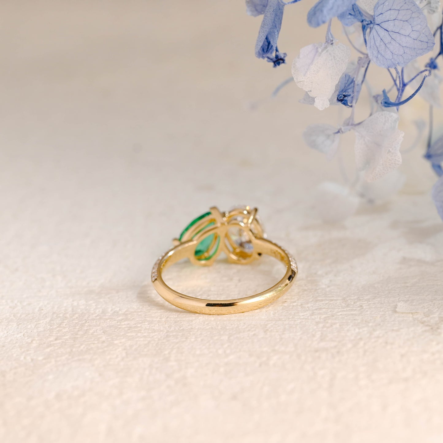 CausYou oval cut diamond engagement ring Solid Gold Oval Lab Diamond Engagement Ring | D VS1 IGI Certified, Emerald & Diamond Toi et Moi Ring