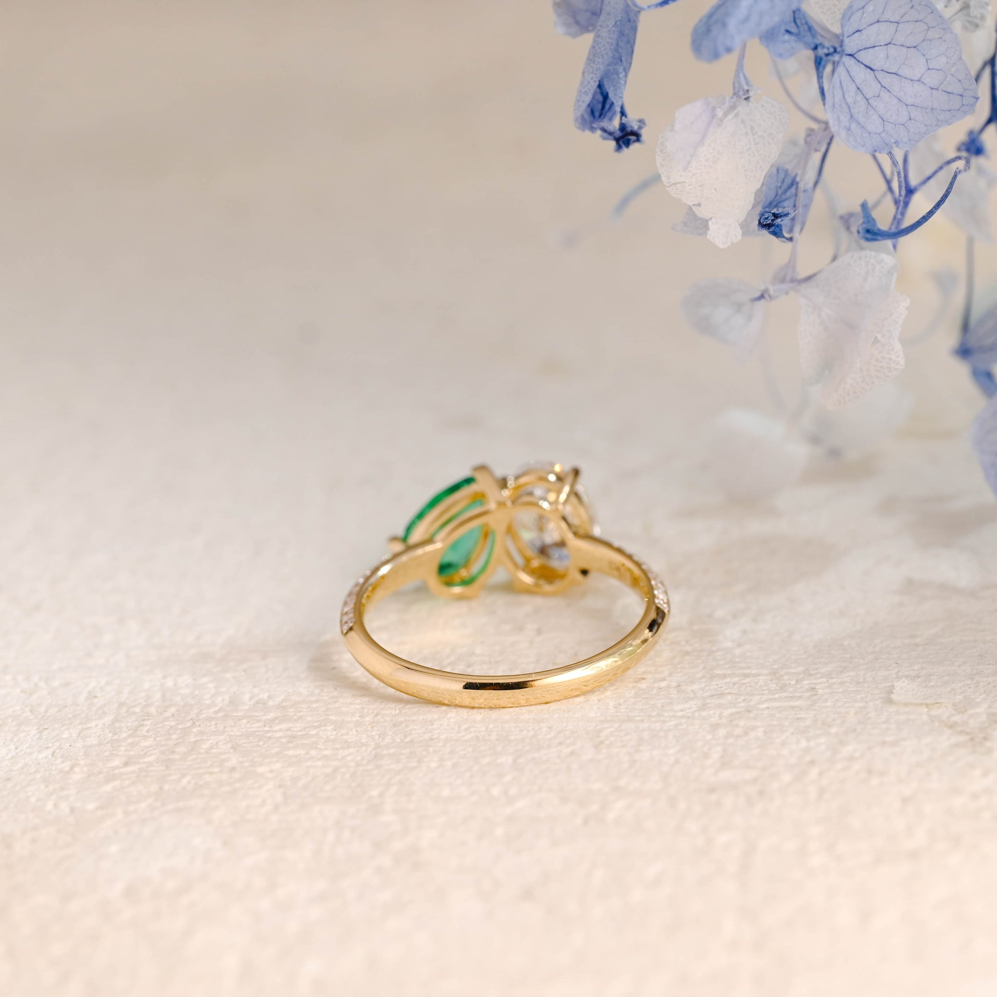 CausYou oval cut diamond engagement ring Solid Gold Oval Lab Diamond Engagement Ring | D VS1 IGI Certified, Emerald & Diamond Toi et Moi Ring