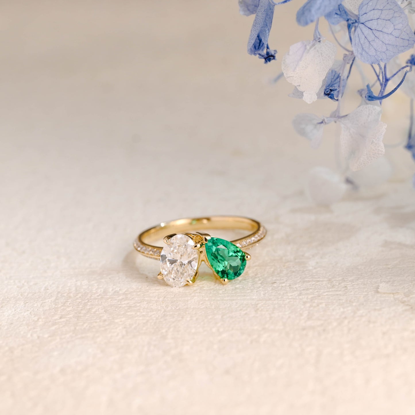 CausYou oval cut diamond engagement ring Solid Gold Oval Lab Diamond Engagement Ring | D VS1 IGI Certified, Emerald & Diamond Toi et Moi Ring