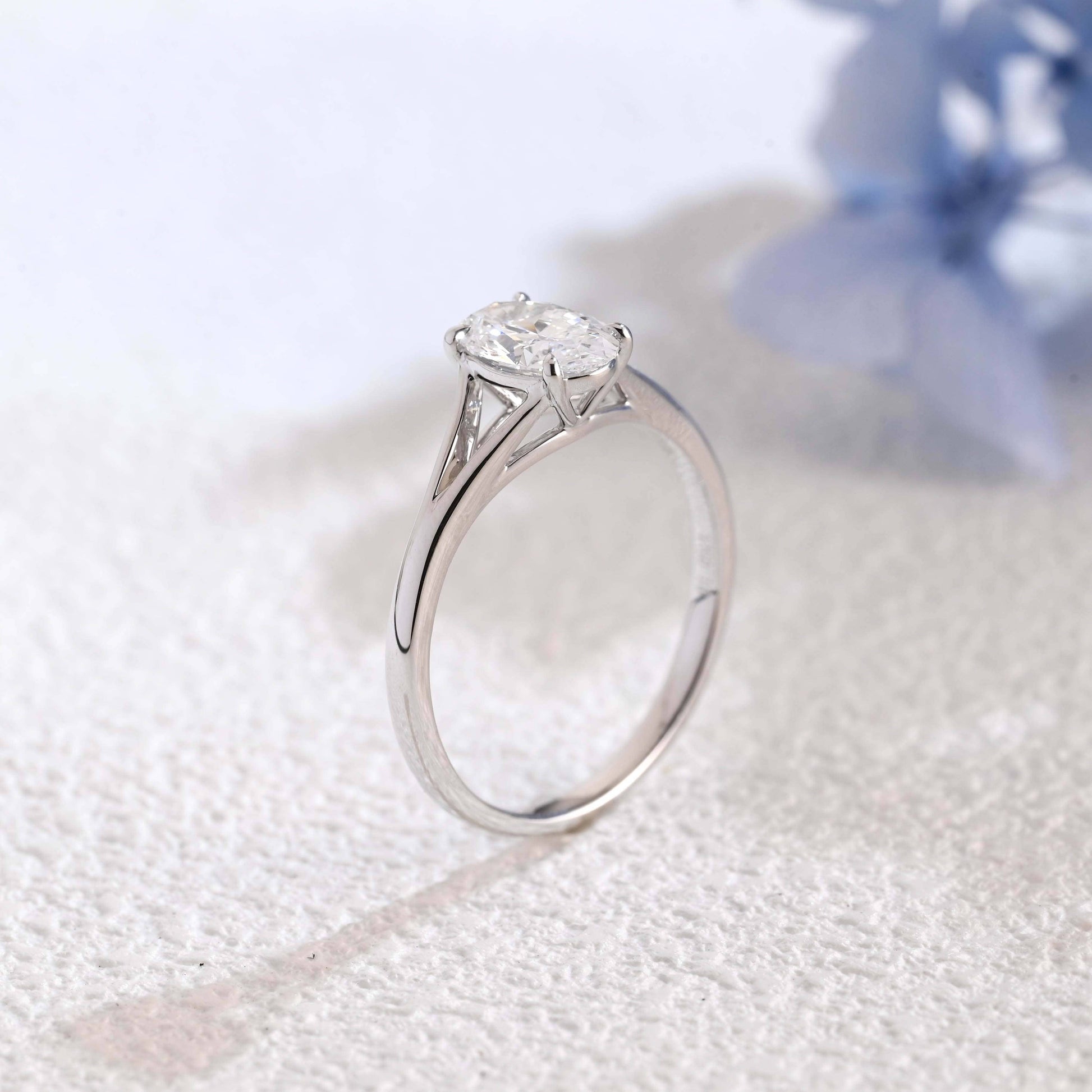 CausYou oval cut diamond engagement ring Solid Gold Split Shank Oval Lab Diamond Engagement Ring | D Color VS1 IGI Certified