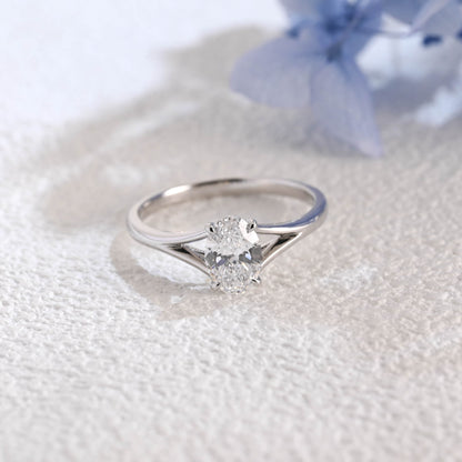 CausYou oval cut diamond engagement ring Solid Gold Split Shank Oval Lab Diamond Engagement Ring | D Color VS1 IGI Certified