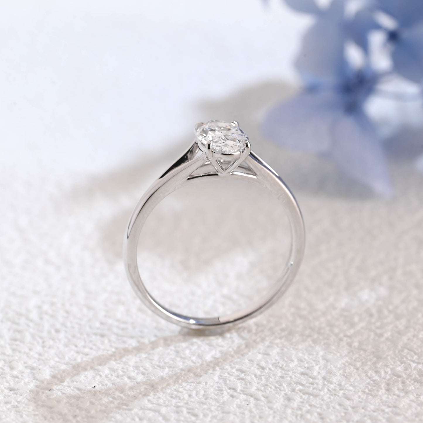CausYou oval cut diamond engagement ring Solid Gold Split Shank Oval Lab Diamond Engagement Ring | D Color VS1 IGI Certified