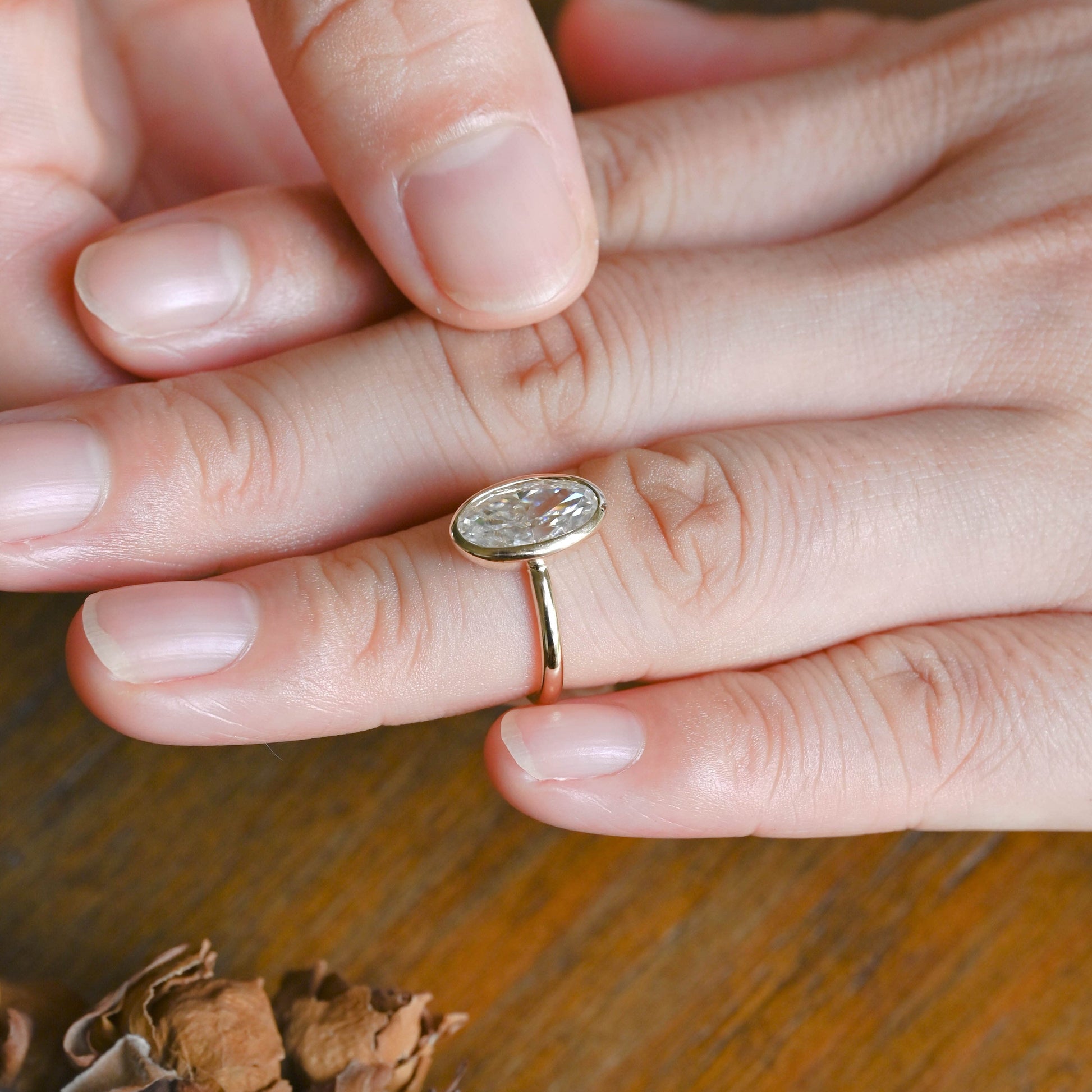 CausYou oval cut moissanite engagement ring Solid Gold Bezel Crushed Ice Elongated Oval Cut Moissanite Engagement Ring