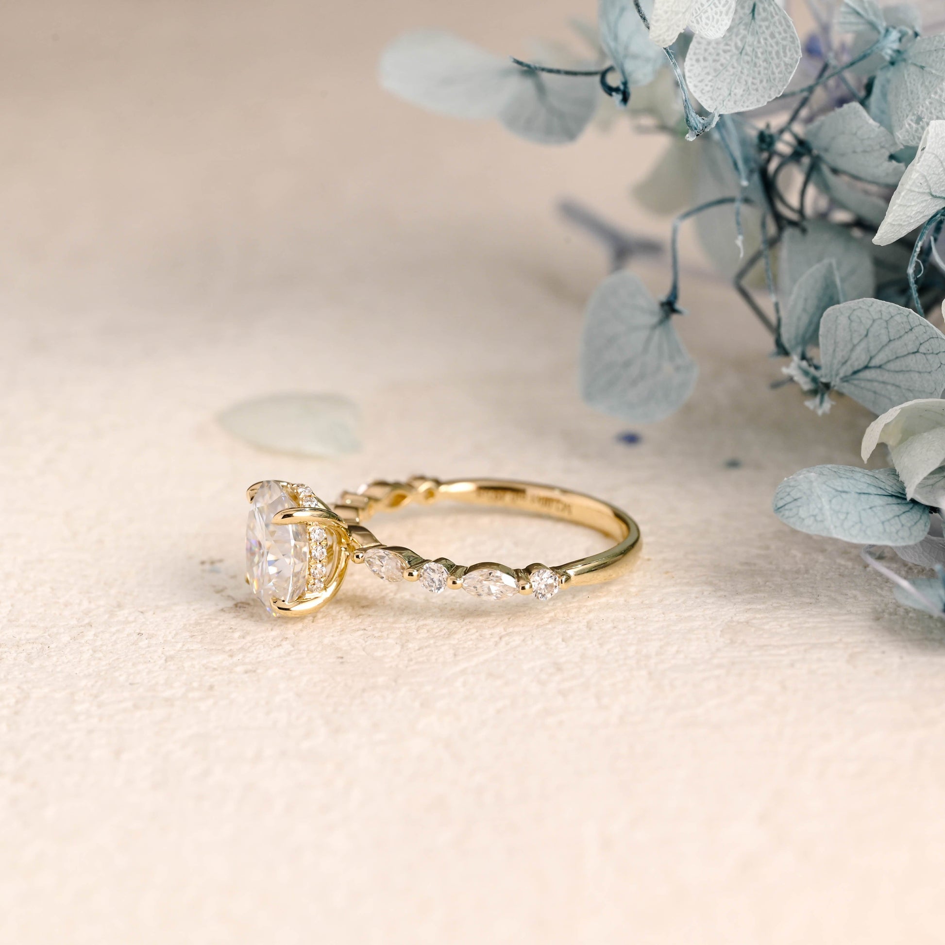 CausYou oval cut moissanite engagement ring Solid Gold Oval Cut Moissanite Engagement Ring