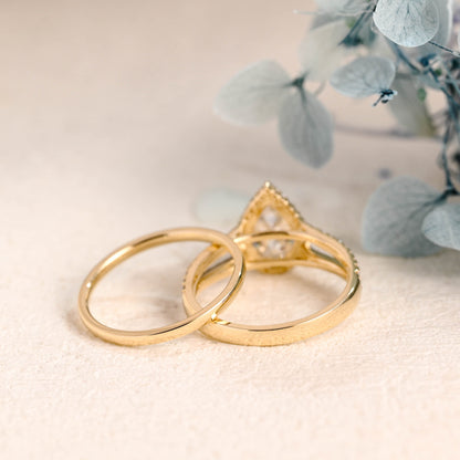 CausYou pear cut bridal set Solid Gold Pear Cut Moissanite Engagement Ring and Wedding Ring Set