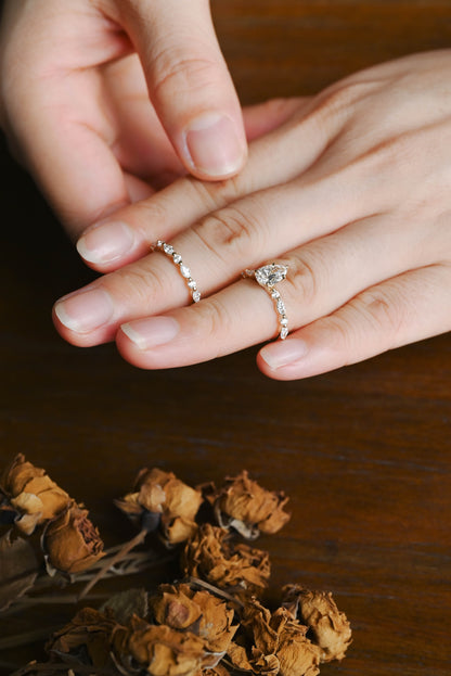CausYou pear cut bridal set Solid Gold Pear Cut Moissanite Engagement Ring and Wedding Ring Set