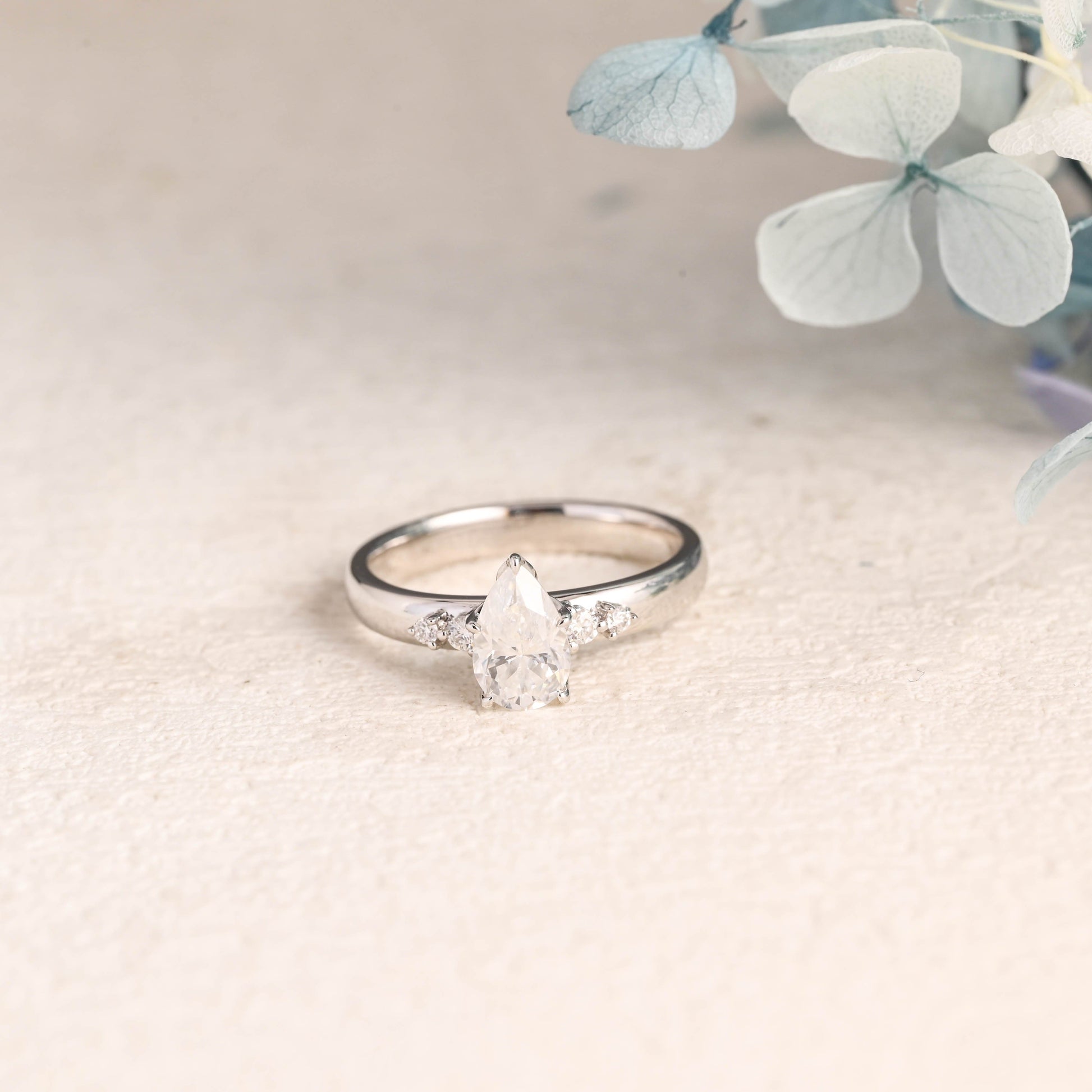 CausYou pear cut moissanite engagement ring Solid Gold Pear Cut Moissanite Engagement Ring