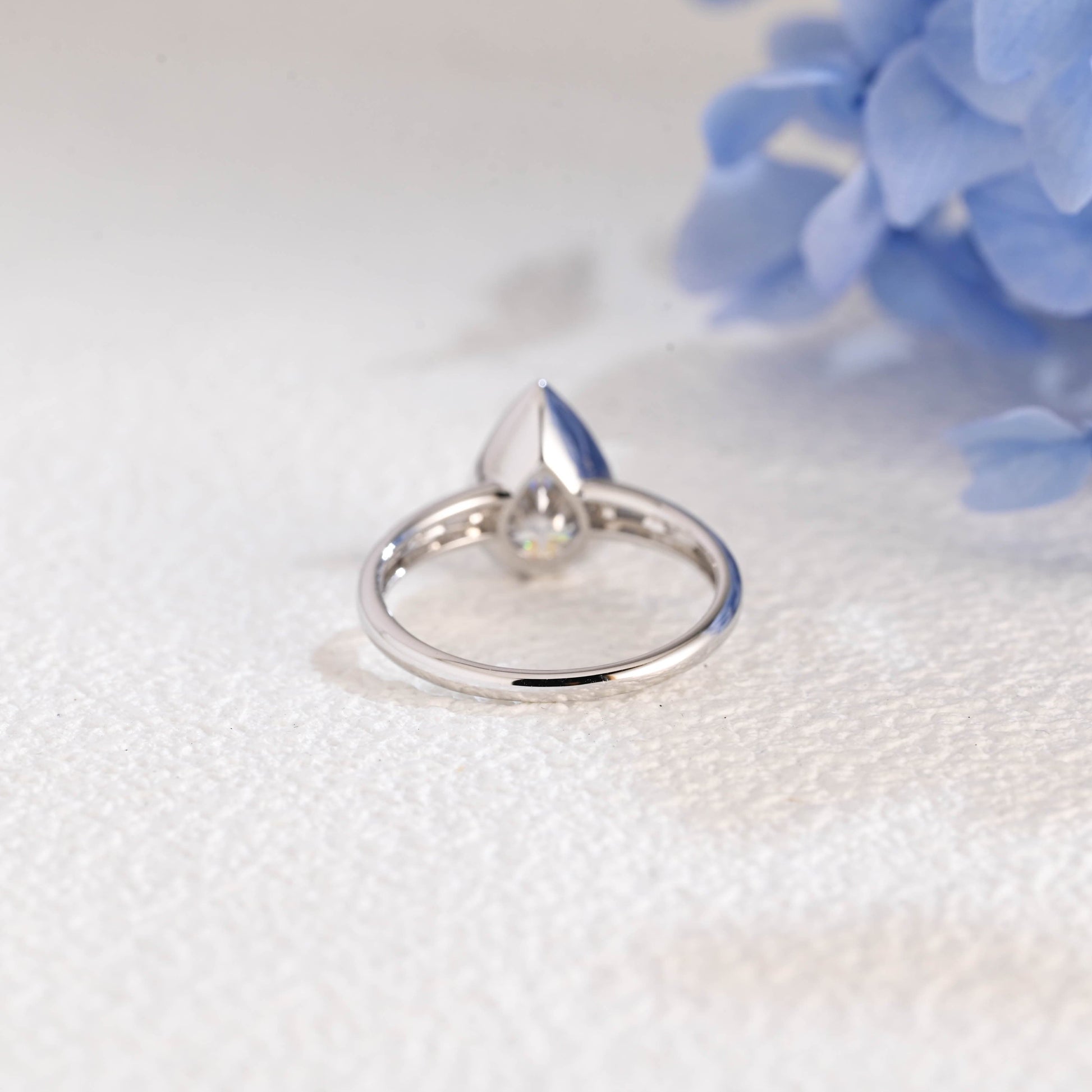 CausYou pear cut moissanite engagement ring Solid Gold Unique Bezel Pear Cut Moissanite Engagement Ring