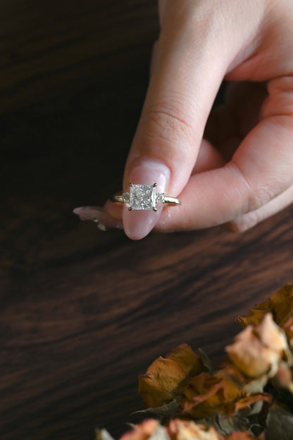 CausYou princess cut moissanite engagement ring Solid Gold Three Stone Princess Cut Moissanite Engagement Ring