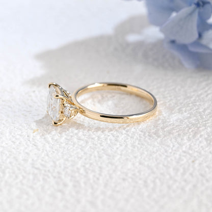 CausYou princess cut moissanite engagement ring Solid Gold Three Stone Princess Cut Moissanite Engagement Ring