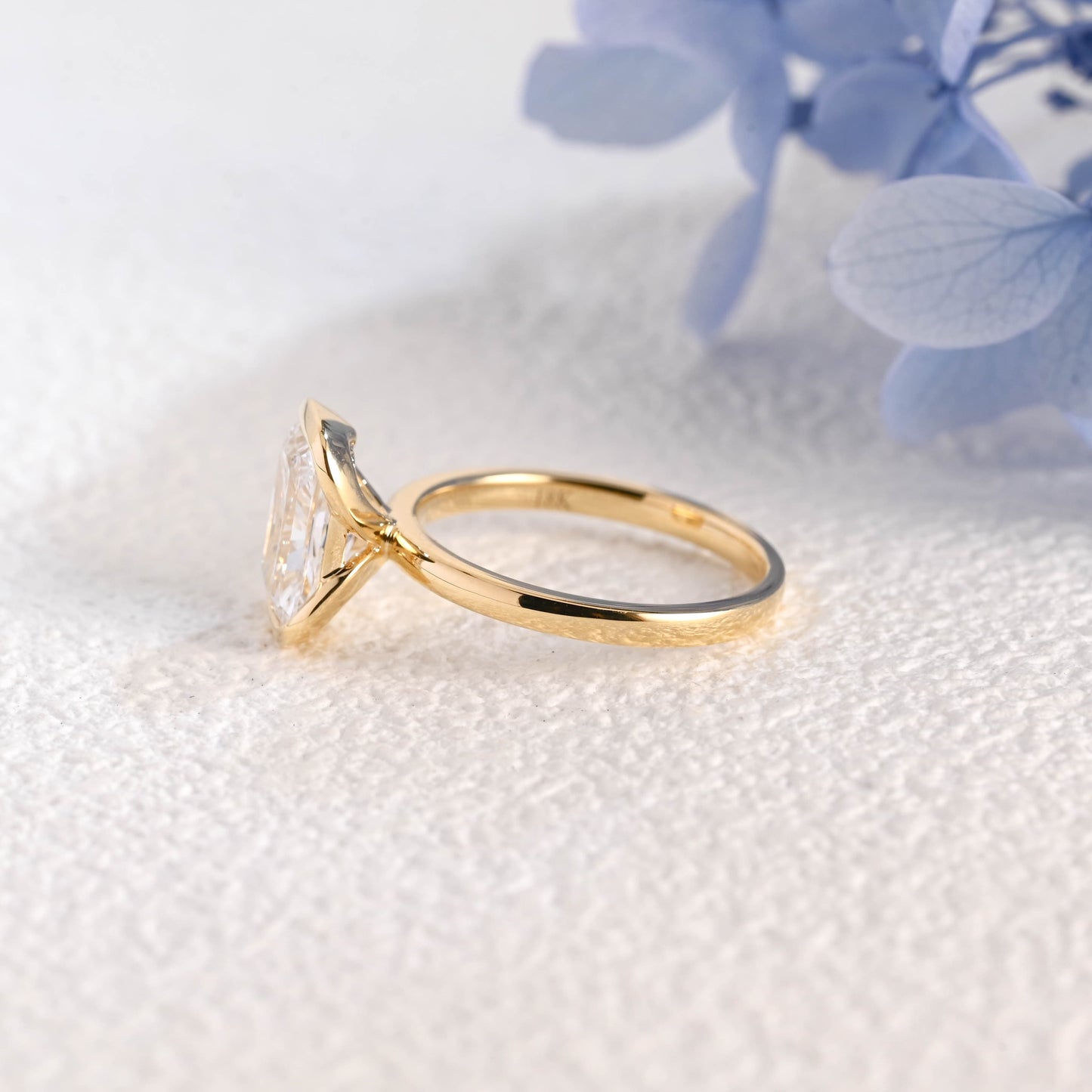 CausYou radiant cut diamond engagement ring Solid Gold Solitaire Radiant Cut Lab Diamond Engagement Ring | D Color VS1 IGI Certified