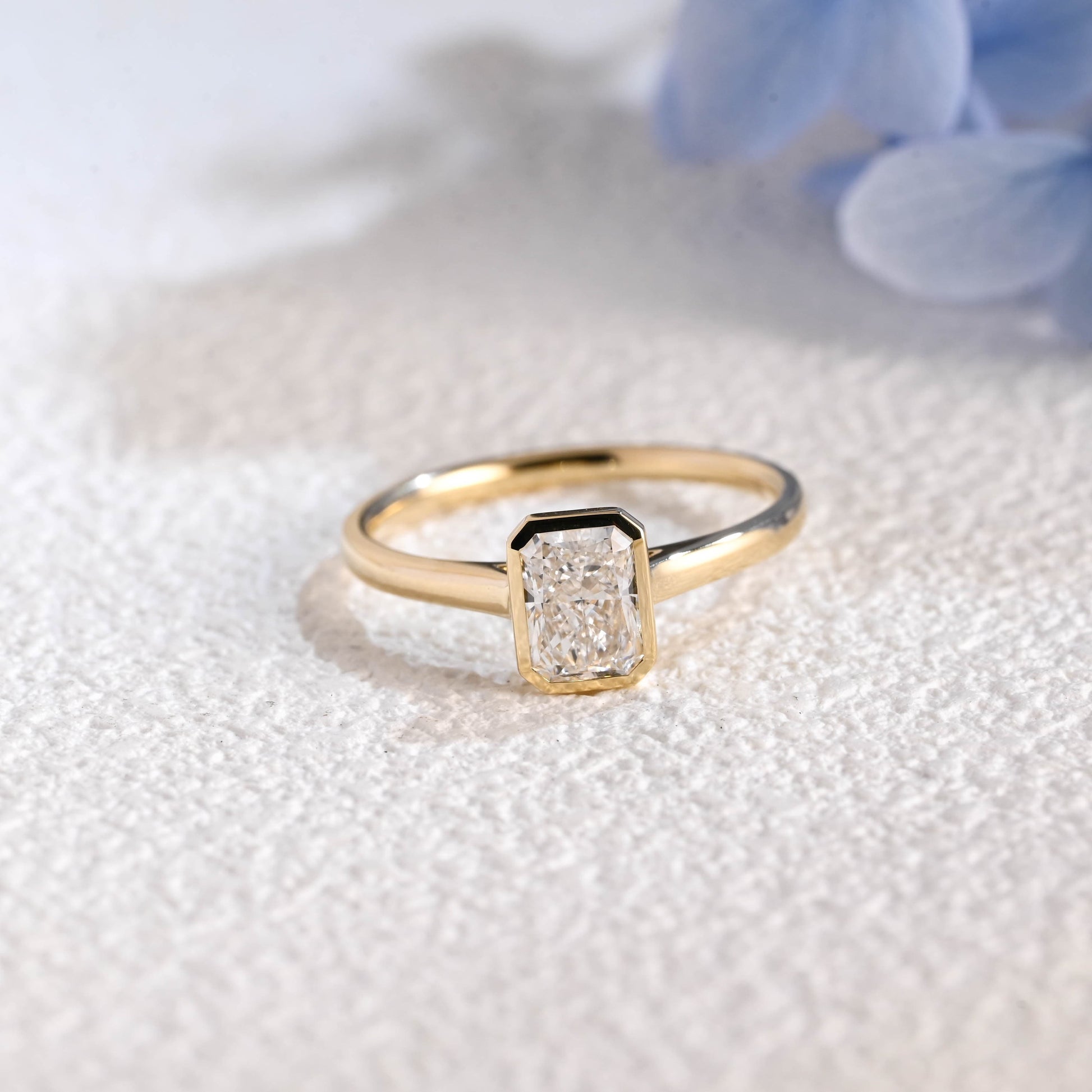 CausYou radiant cut diamond engagement ring Solid Gold Solitaire Radiant Cut Lab Diamond Engagement Ring | D Color VS1 IGI Certified