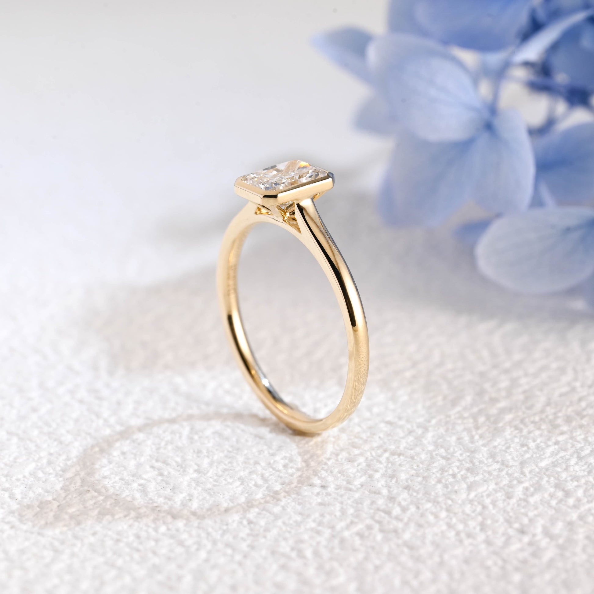 CausYou radiant cut diamond engagement ring Solid Gold Solitaire Radiant Cut Lab Diamond Engagement Ring | D Color VS1 IGI Certified