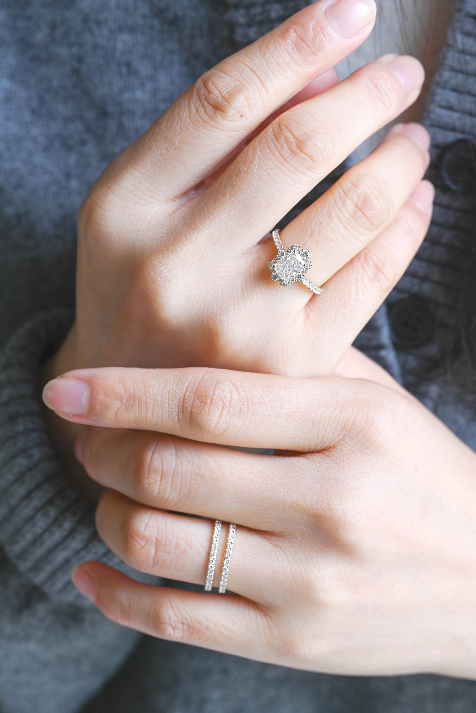 CausYou radiant cut diamond engagement ring Solid Gold Vintage Halo Radiant Cut Lab Diamond Engagement Ring | D Color VS1 IGI Certified (Copy)
