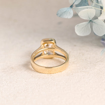 CausYou Radiant Cut Moissanite Engagement Ring Solid Gold Radiant Cut Moissanite Engagement Ring