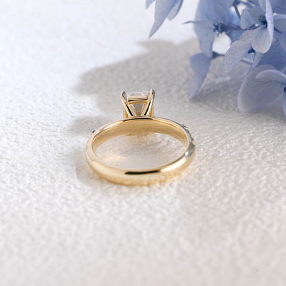 CausYou Radiant Cut Moissanite Engagement Ring Solid Gold Vintage Filigree Radiant Cut Moissanite Engagement Ring with Lab Emerald