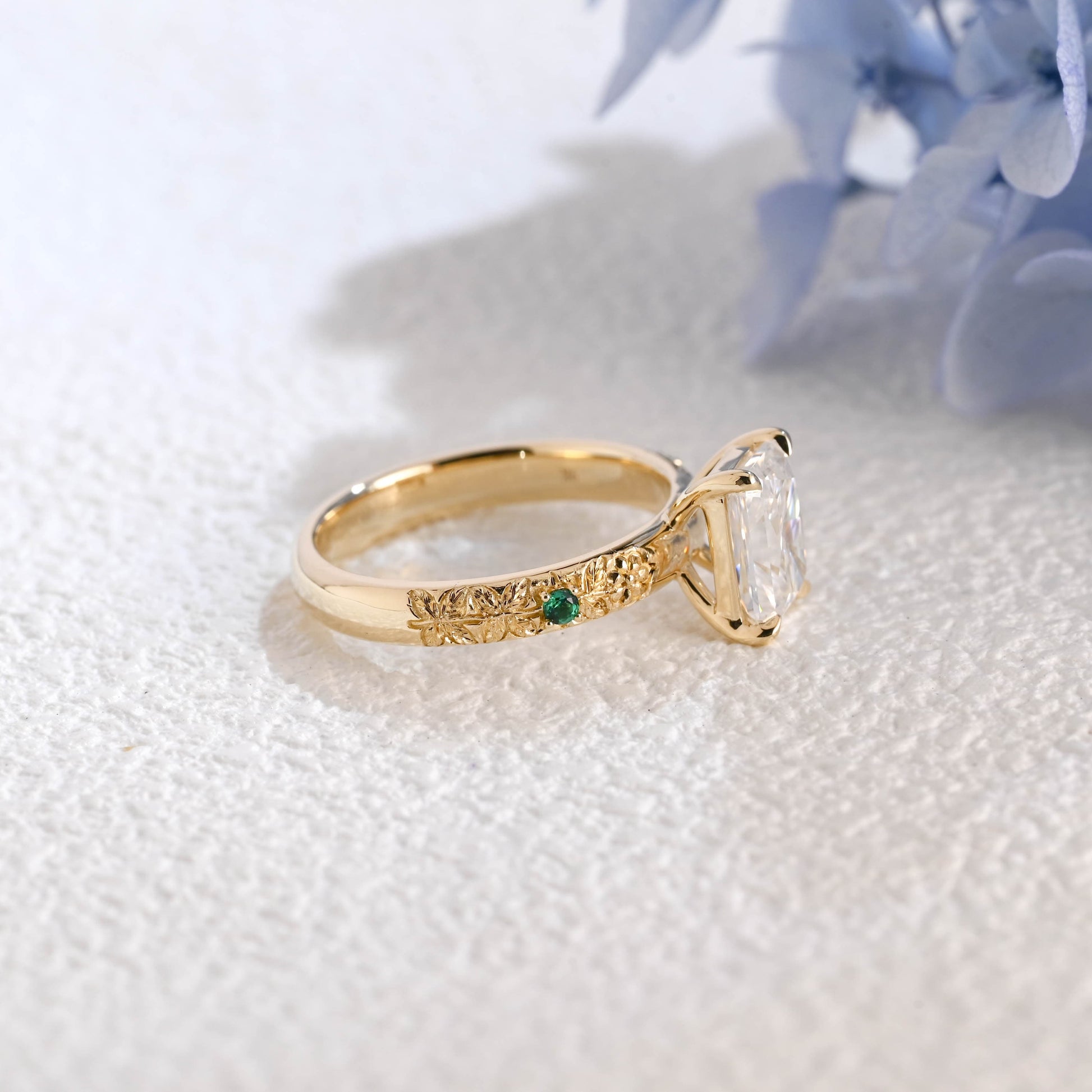CausYou Radiant Cut Moissanite Engagement Ring Solid Gold Vintage Filigree Radiant Cut Moissanite Engagement Ring with Lab Emerald