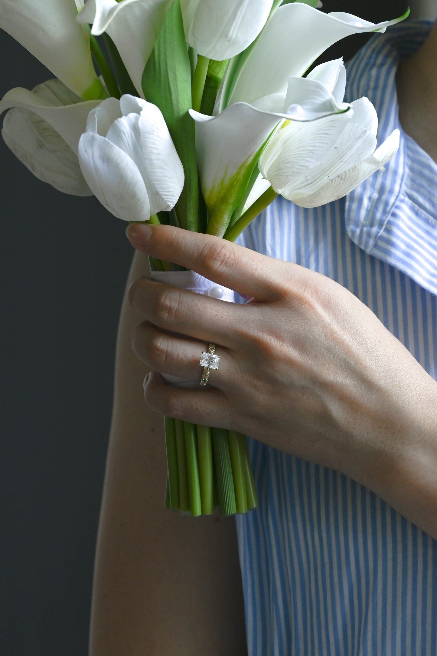 CausYou Radiant Cut Moissanite Engagement Ring Solid Gold Vintage Filigree Radiant Cut Moissanite Engagement Ring with Lab Emerald