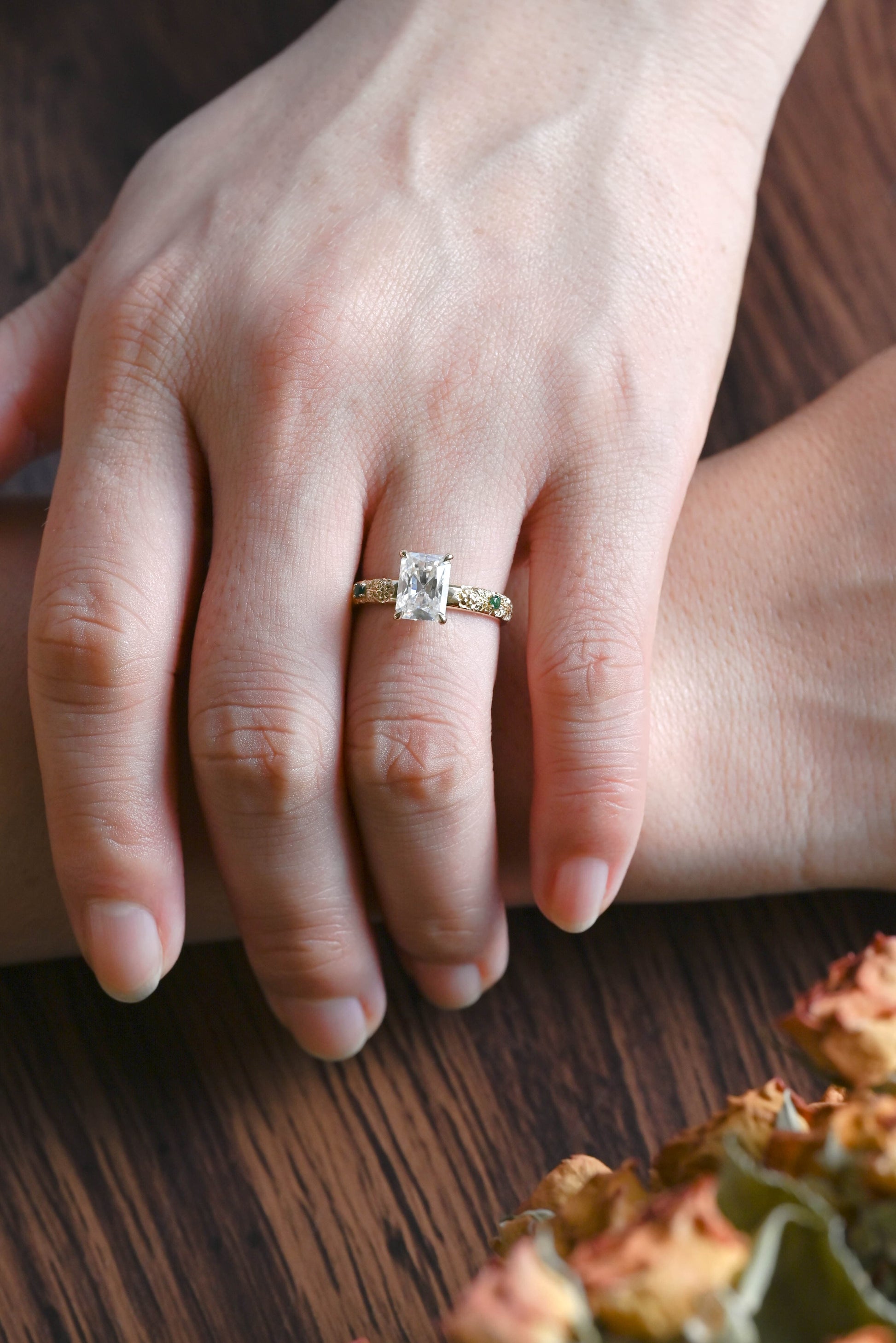 CausYou Radiant Cut Moissanite Engagement Ring Solid Gold Vintage Filigree Radiant Cut Moissanite Engagement Ring with Lab Emerald