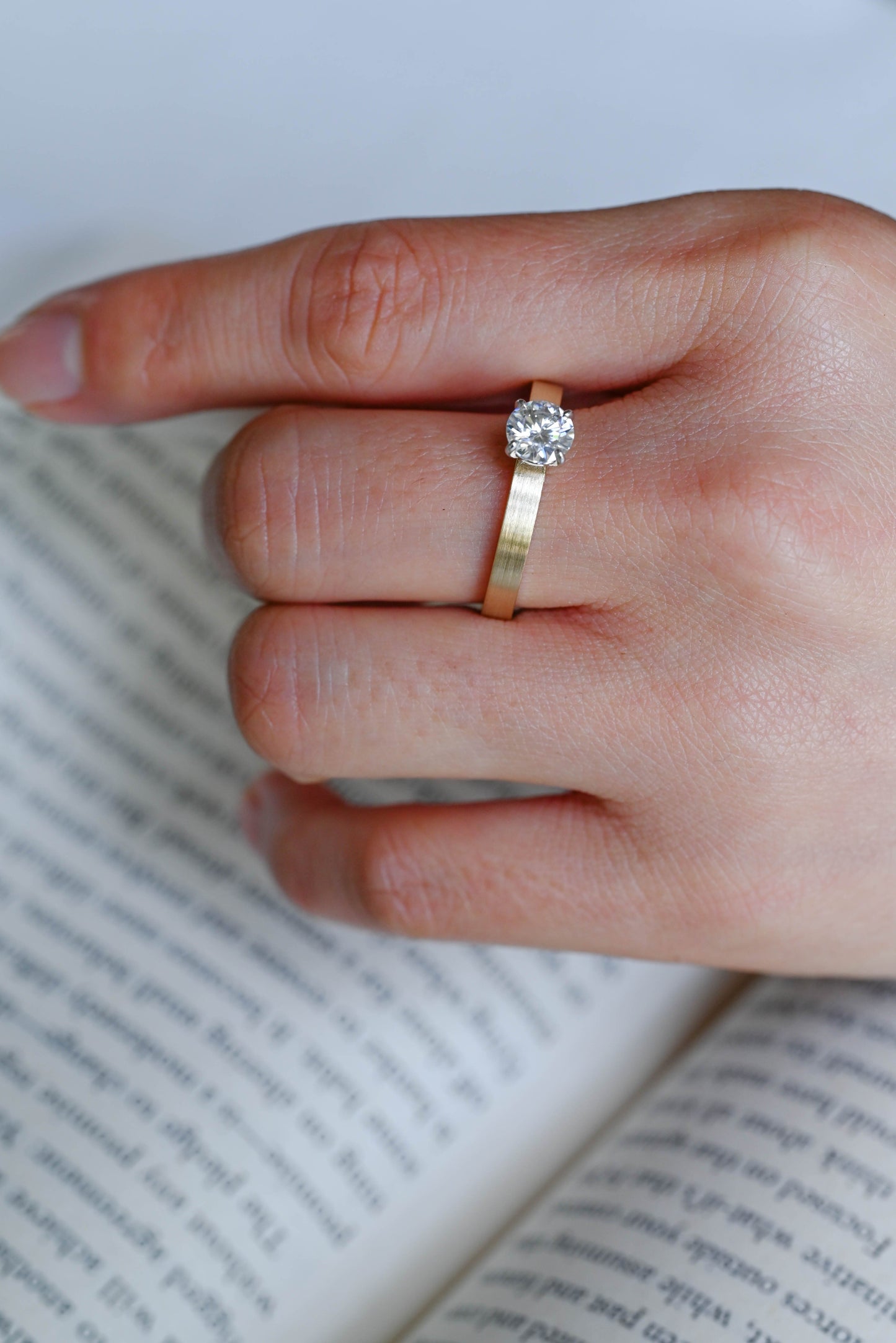 CausYou round cut diamond engagement ring Solid Gold D/VS1 Brushed Matte Round Cut Lab Grown Diamond Engagement Ring