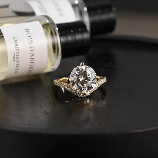 CausYou round cut diamond engagement ring Solid Gold D/VS1 Curved Band Round Cut Lab Grown Diamond Engagement Ring