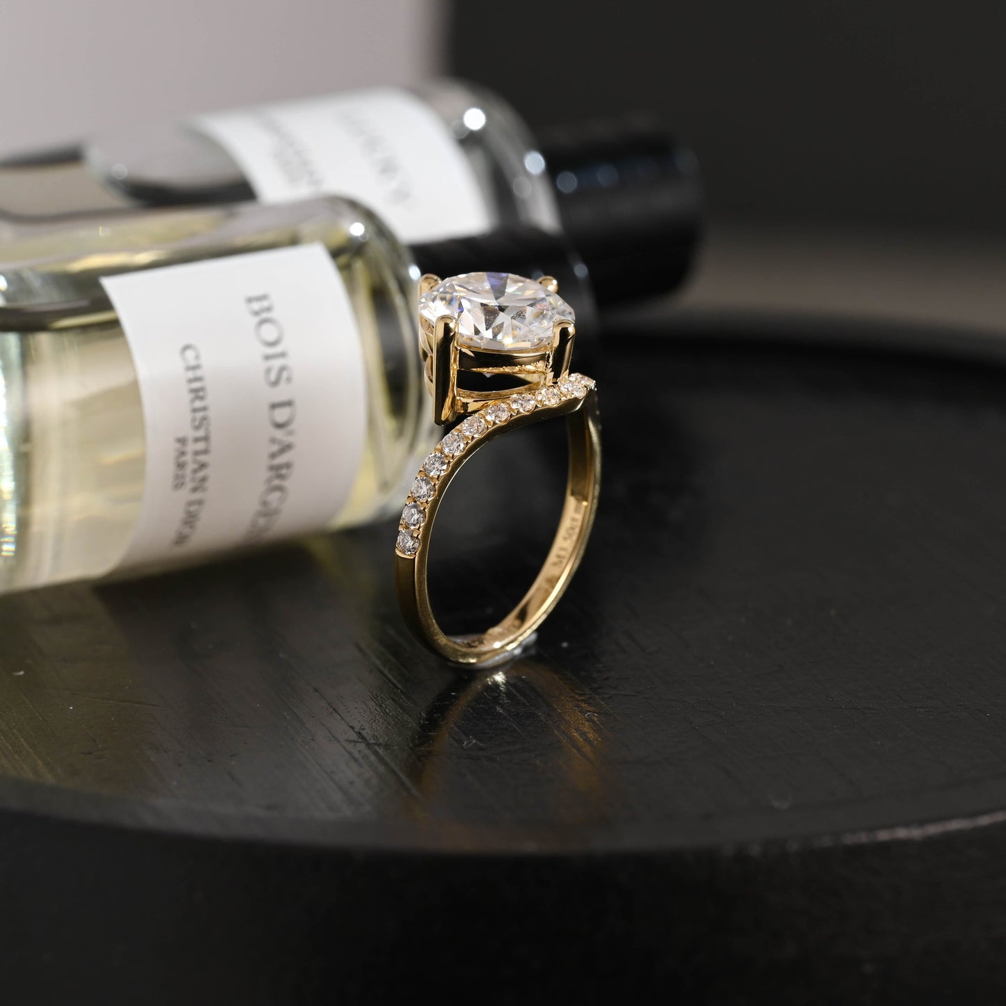 CausYou round cut diamond engagement ring Solid Gold D/VS1 Curved Band Round Cut Lab Grown Diamond Engagement Ring