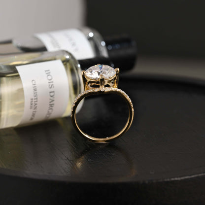 CausYou round cut diamond engagement ring Solid Gold D/VS1 Curved Band Round Cut Lab Grown Diamond Engagement Ring