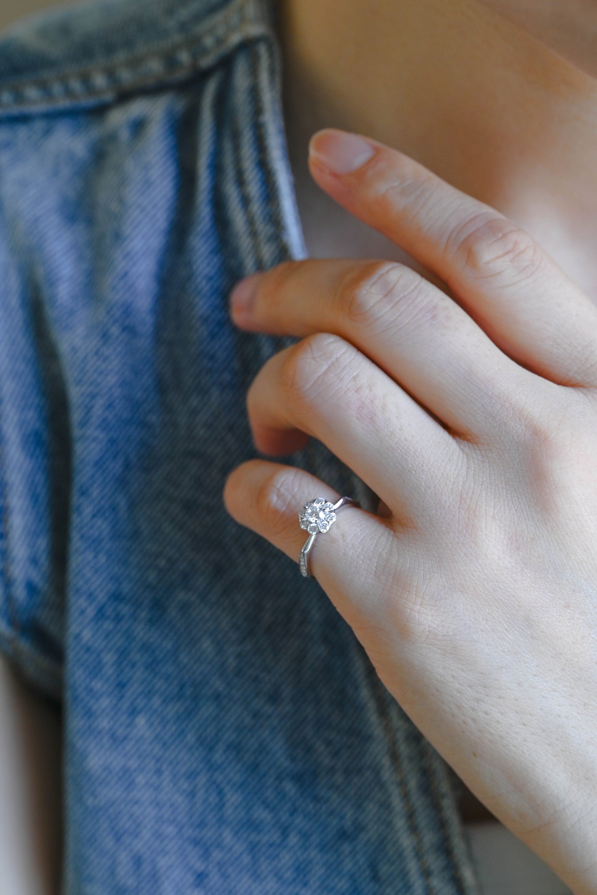 CausYou round cut diamond engagement ring Solid Gold D/VS1 Flower Round Cut Lab Grown Diamond Engagement Ring