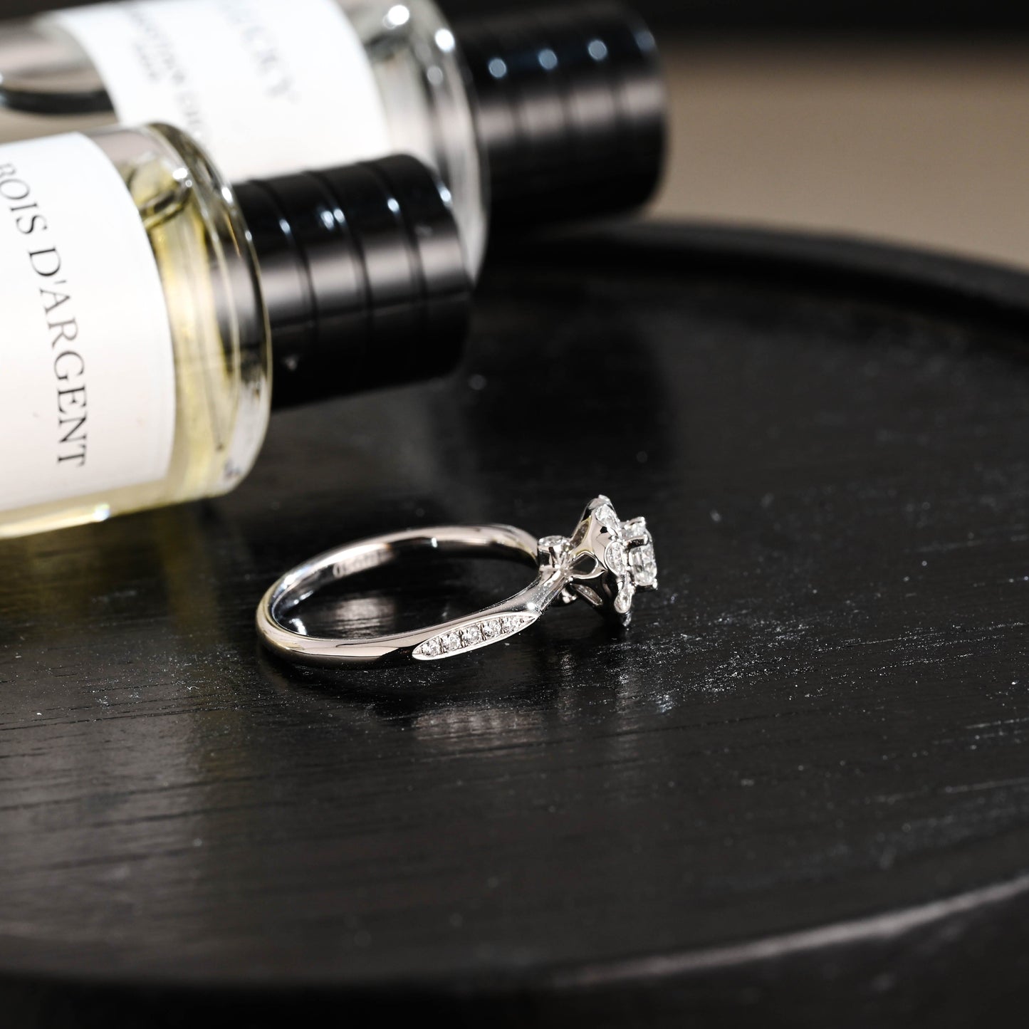 CausYou round cut diamond engagement ring Solid Gold D/VS1 Flower Round Cut Lab Grown Diamond Engagement Ring