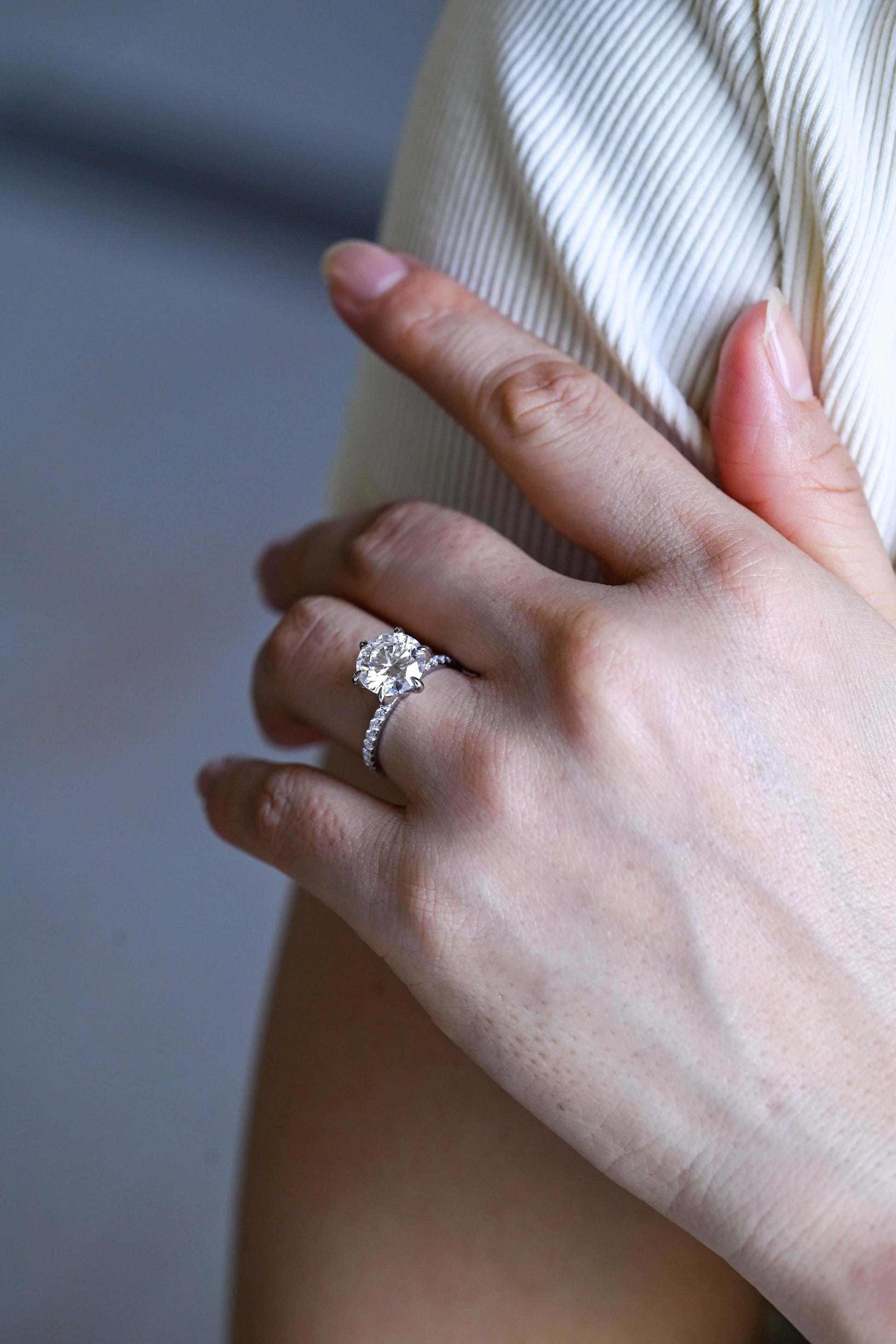 CausYou round cut diamond engagement ring Solid Gold D/VS1 Half Pave Round Cut Lab Grown Diamond Engagement Ring
