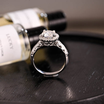 CausYou round cut diamond engagement ring Solid Gold D/VS1 Halo Round Cut Lab Grown Diamond Engagement Ring