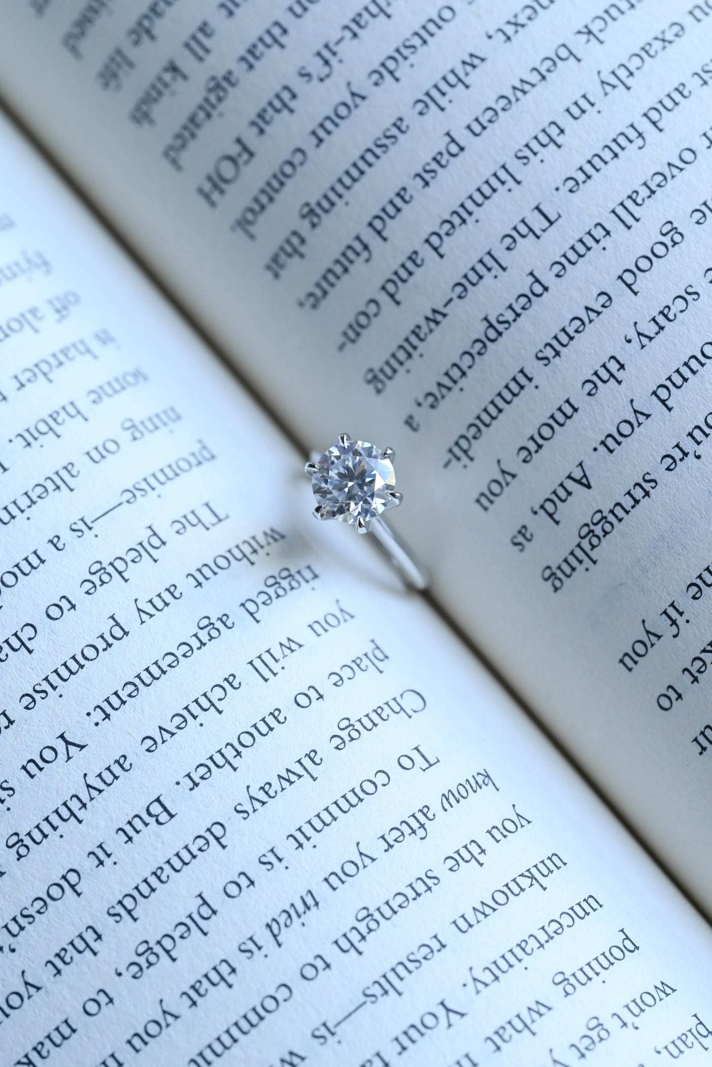CausYou round cut diamond engagement ring Solid Gold D/VS1 High Setting Round Cut Lab Grown Diamond Engagement Ring