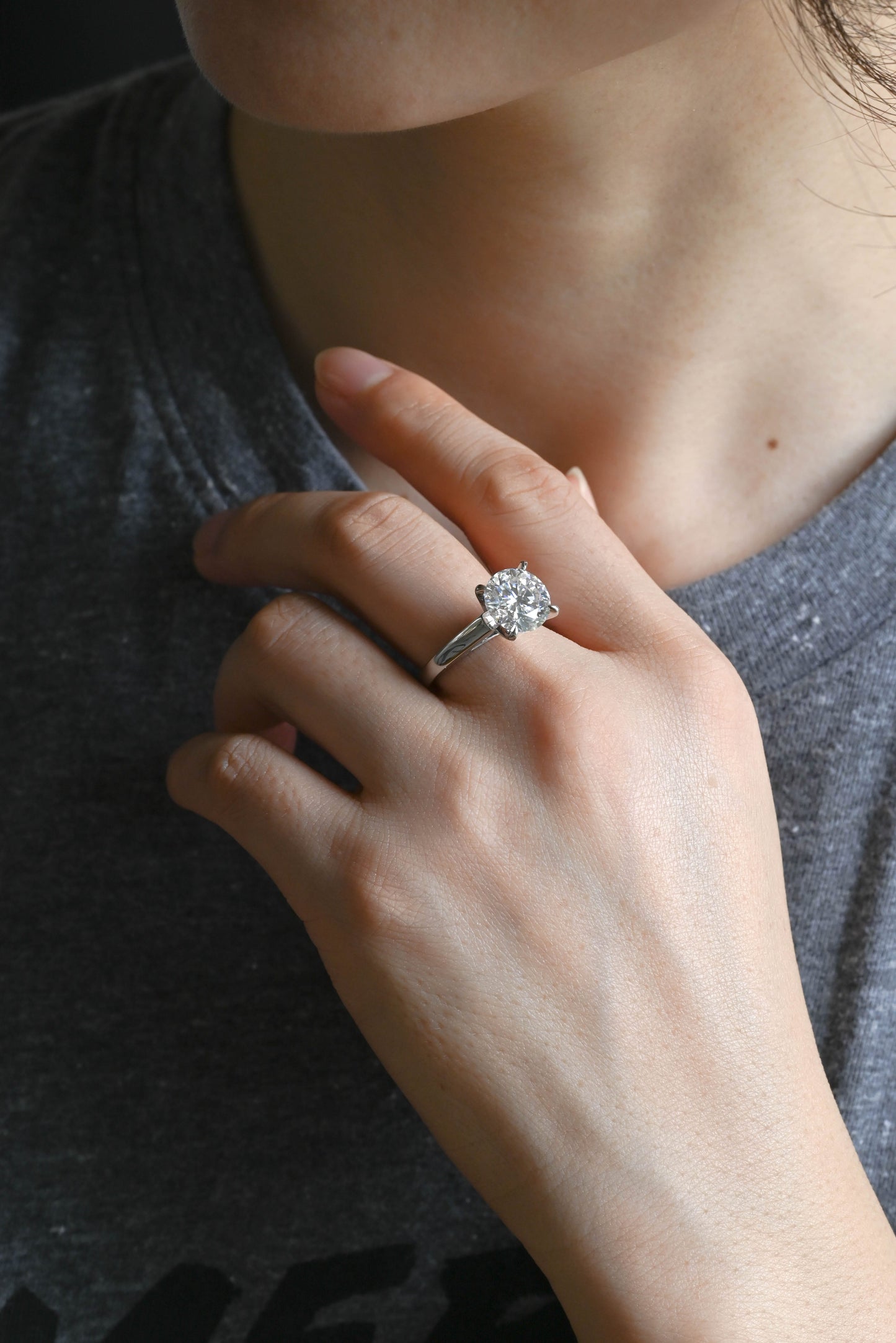 CausYou round cut diamond engagement ring Solid Gold D/VS1 High Setting Round Cut Lab Grown Diamond Engagement Ring