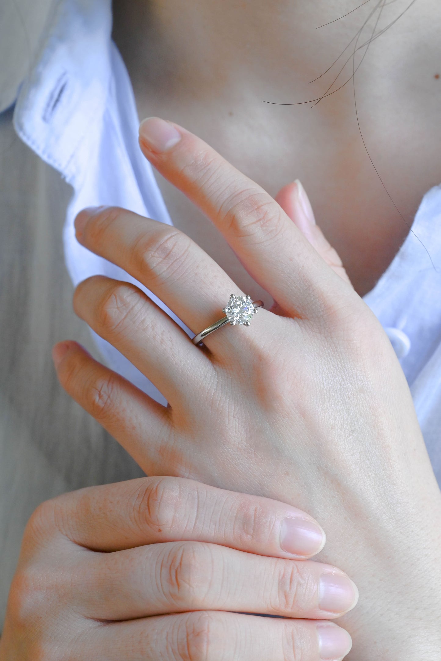 CausYou round cut diamond engagement ring Solid Gold D/VS1 Round Cut Lab Grown Diamond Engagement Ring