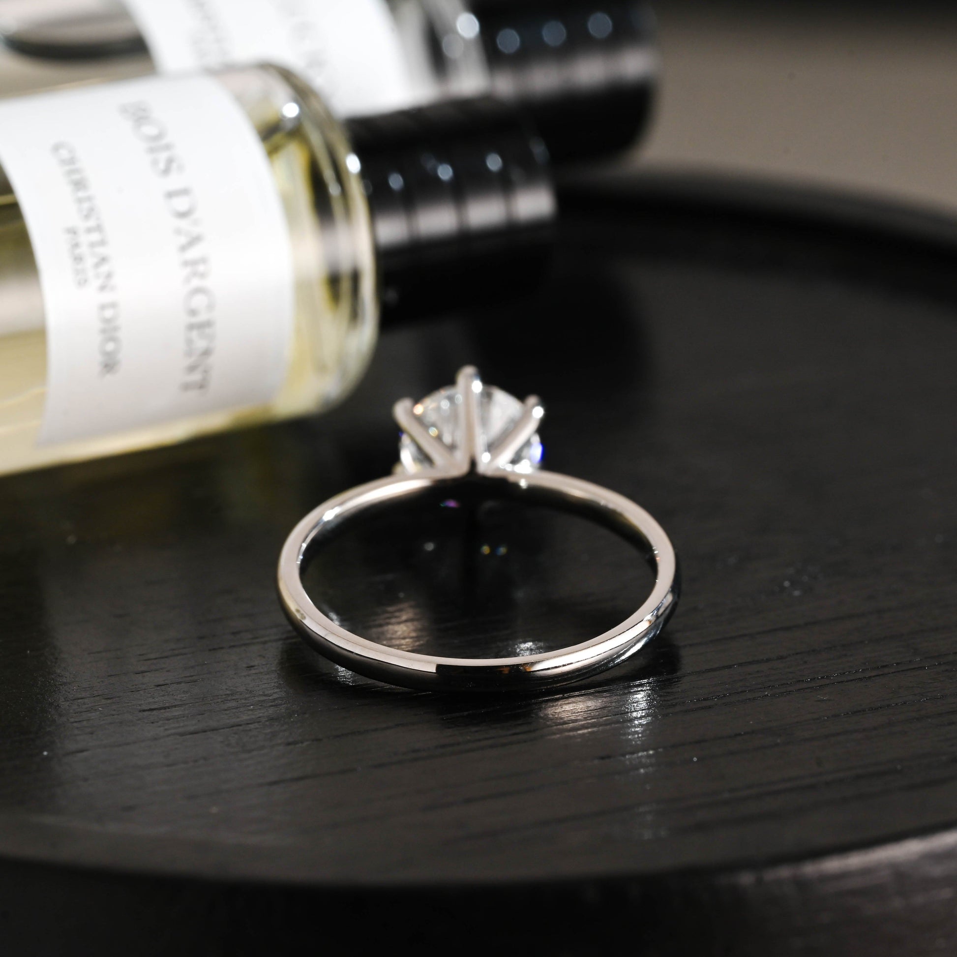 CausYou round cut diamond engagement ring Solid Gold D/VS1 Round Cut Lab Grown Diamond Engagement Ring