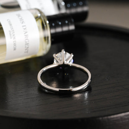 CausYou round cut diamond engagement ring Solid Gold D/VS1 Round Cut Lab Grown Diamond Engagement Ring