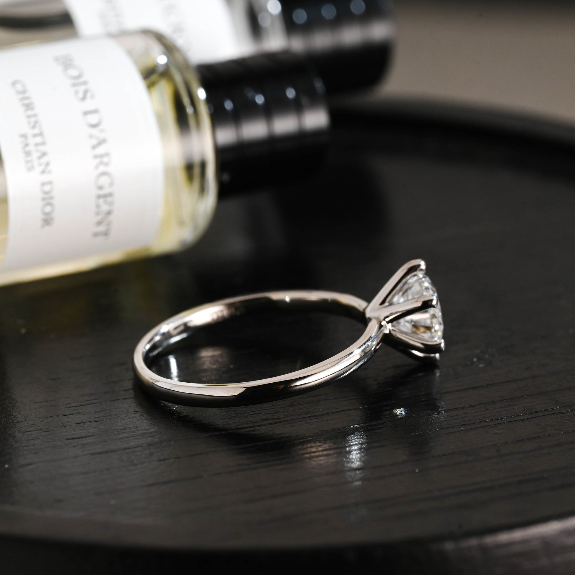 CausYou round cut diamond engagement ring Solid Gold D/VS1 Round Cut Lab Grown Diamond Engagement Ring
