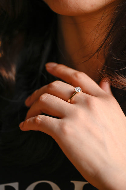 CausYou round cut diamond engagement ring Solid Gold D/VS1 Round Cut Lab Grown Diamond Engagement Ring