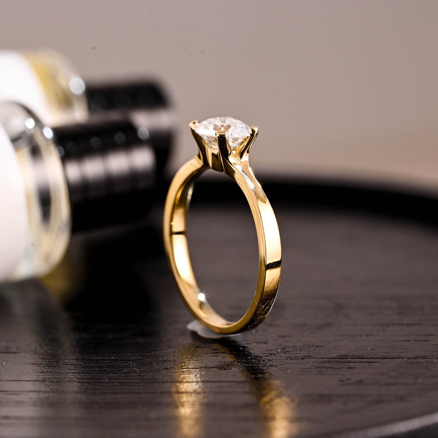 CausYou round cut diamond engagement ring Solid Gold D/VS1 Round Cut Lab Grown Diamond Engagement Ring