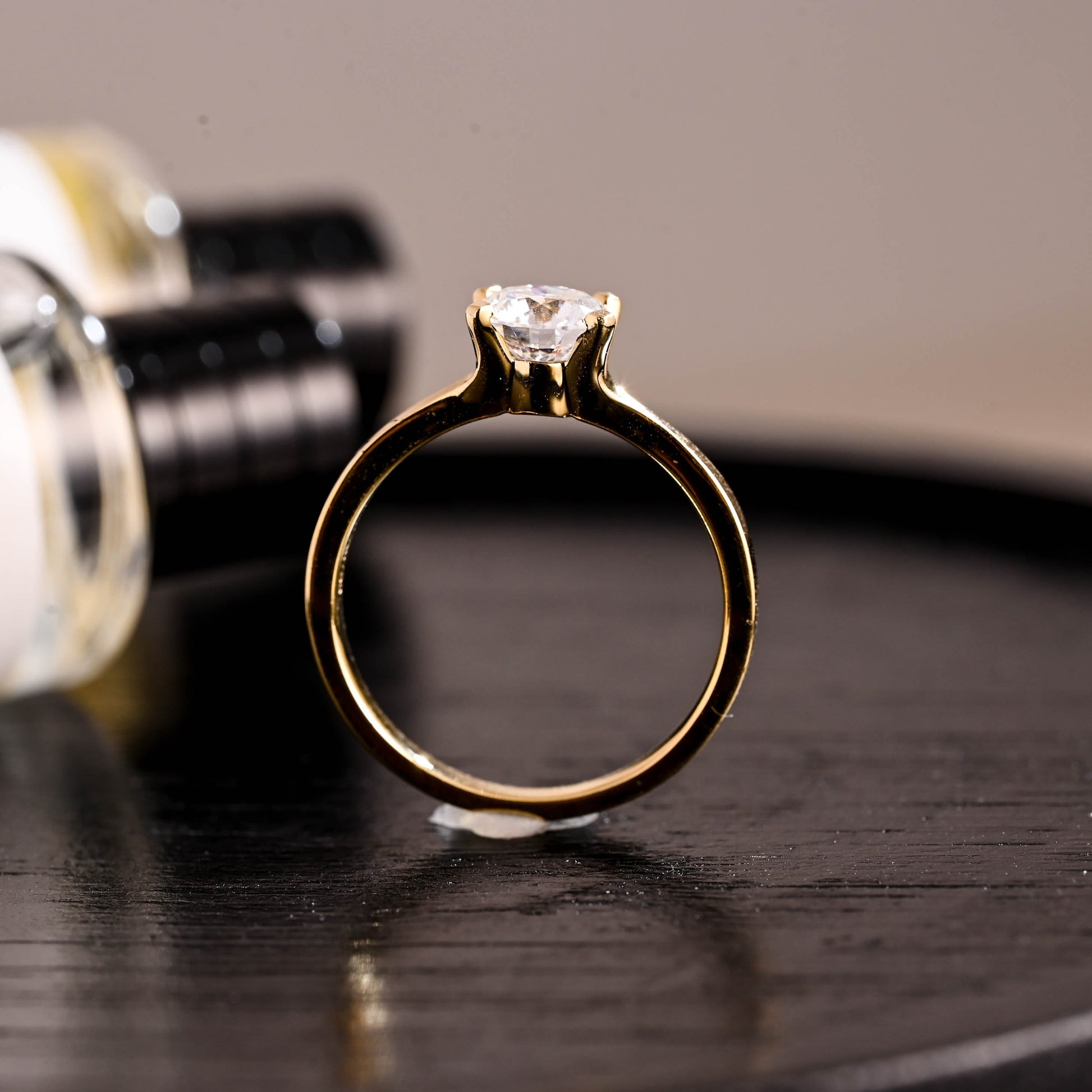 CausYou round cut diamond engagement ring Solid Gold D/VS1 Round Cut Lab Grown Diamond Engagement Ring