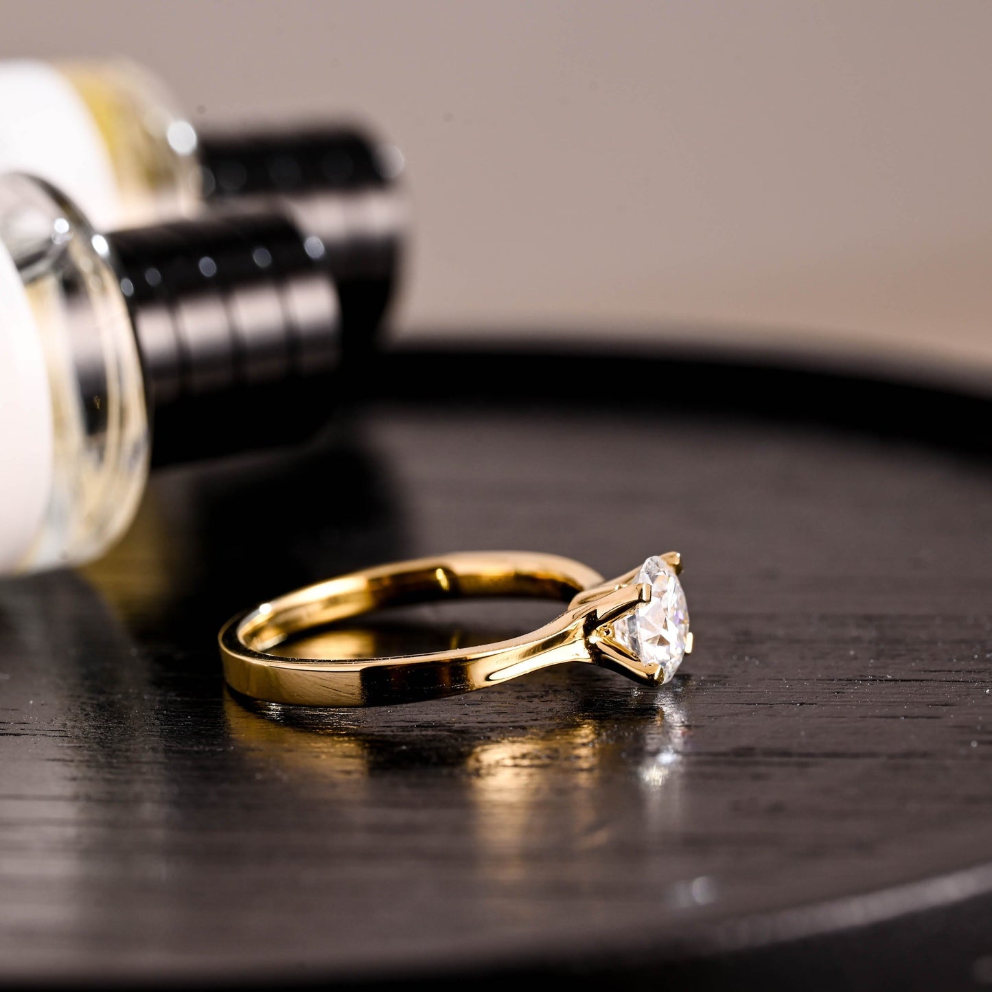 CausYou round cut diamond engagement ring Solid Gold D/VS1 Round Cut Lab Grown Diamond Engagement Ring