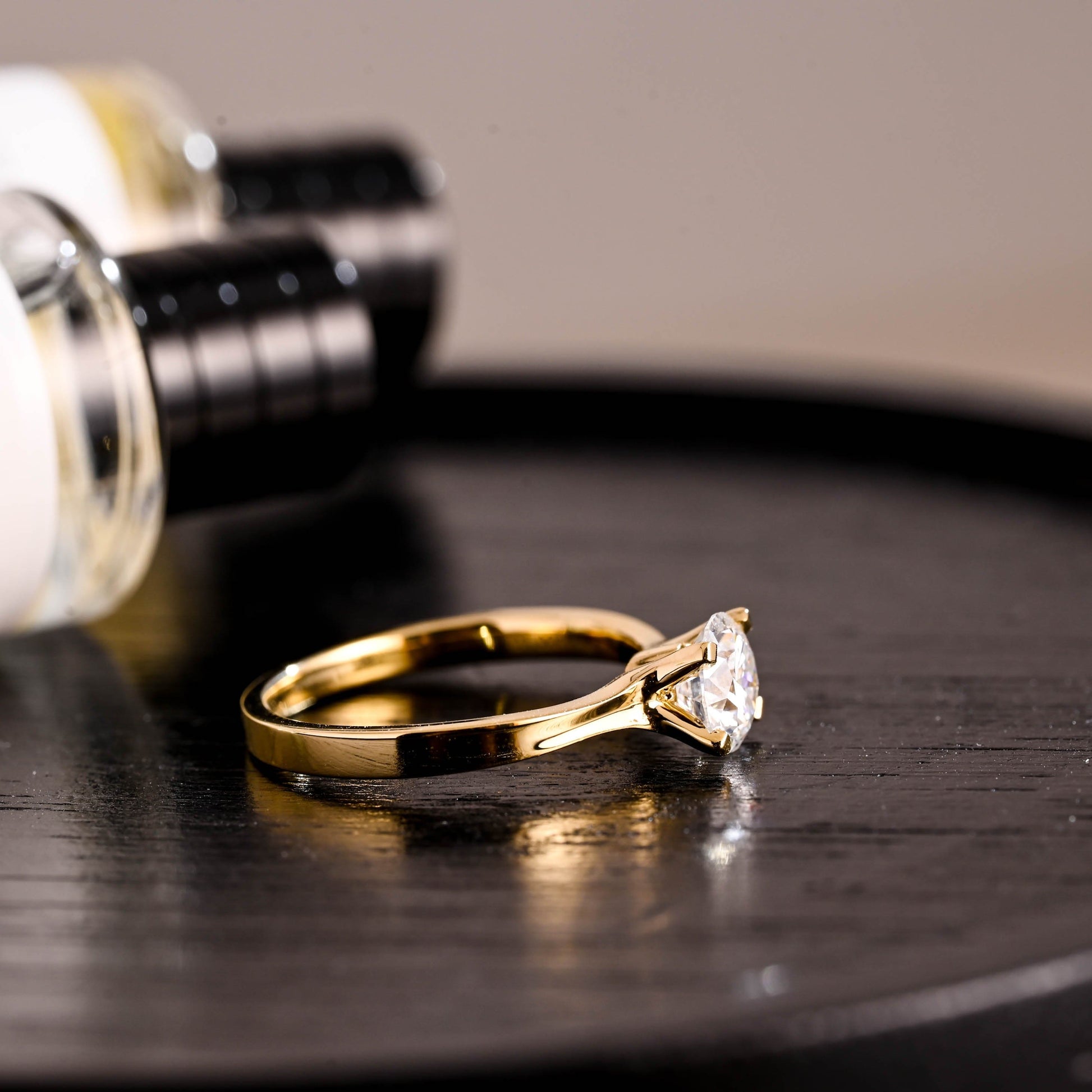 CausYou round cut diamond engagement ring Solid Gold D/VS1 Round Cut Lab Grown Diamond Engagement Ring