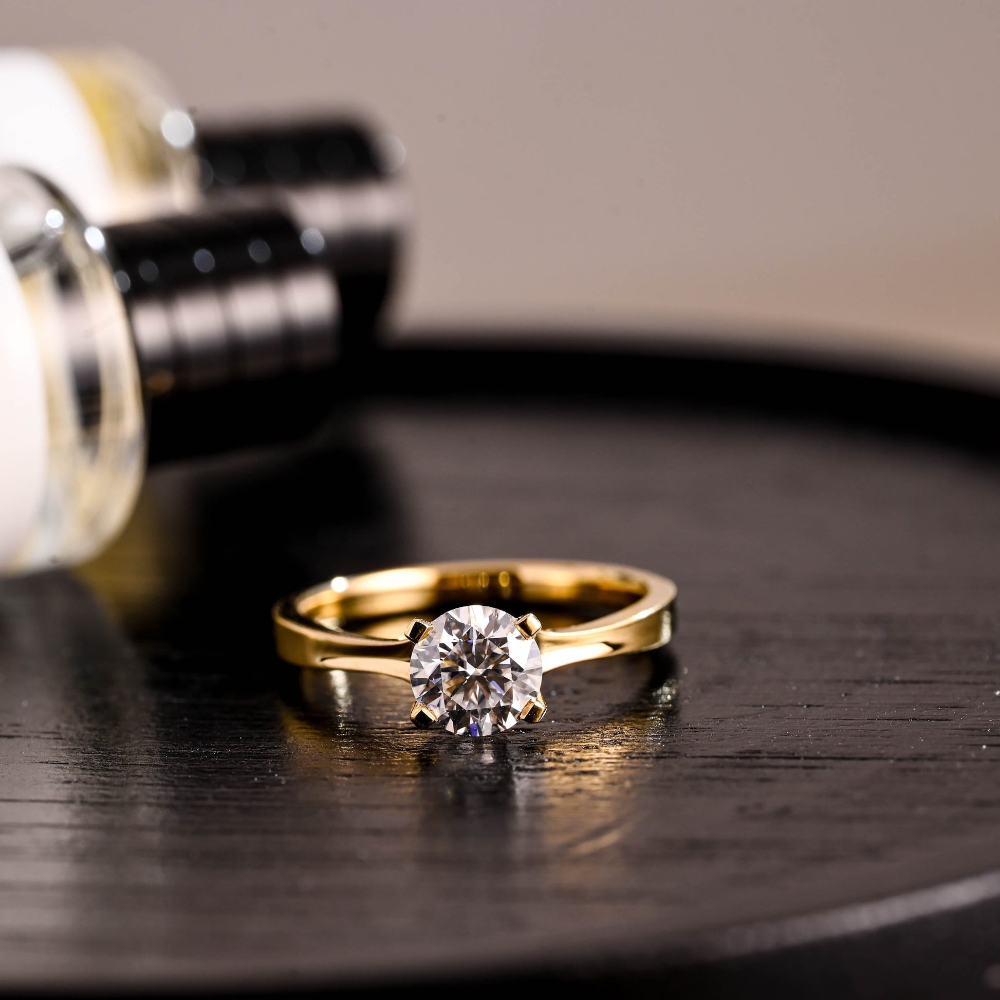 CausYou round cut diamond engagement ring Solid Gold D/VS1 Round Cut Lab Grown Diamond Engagement Ring