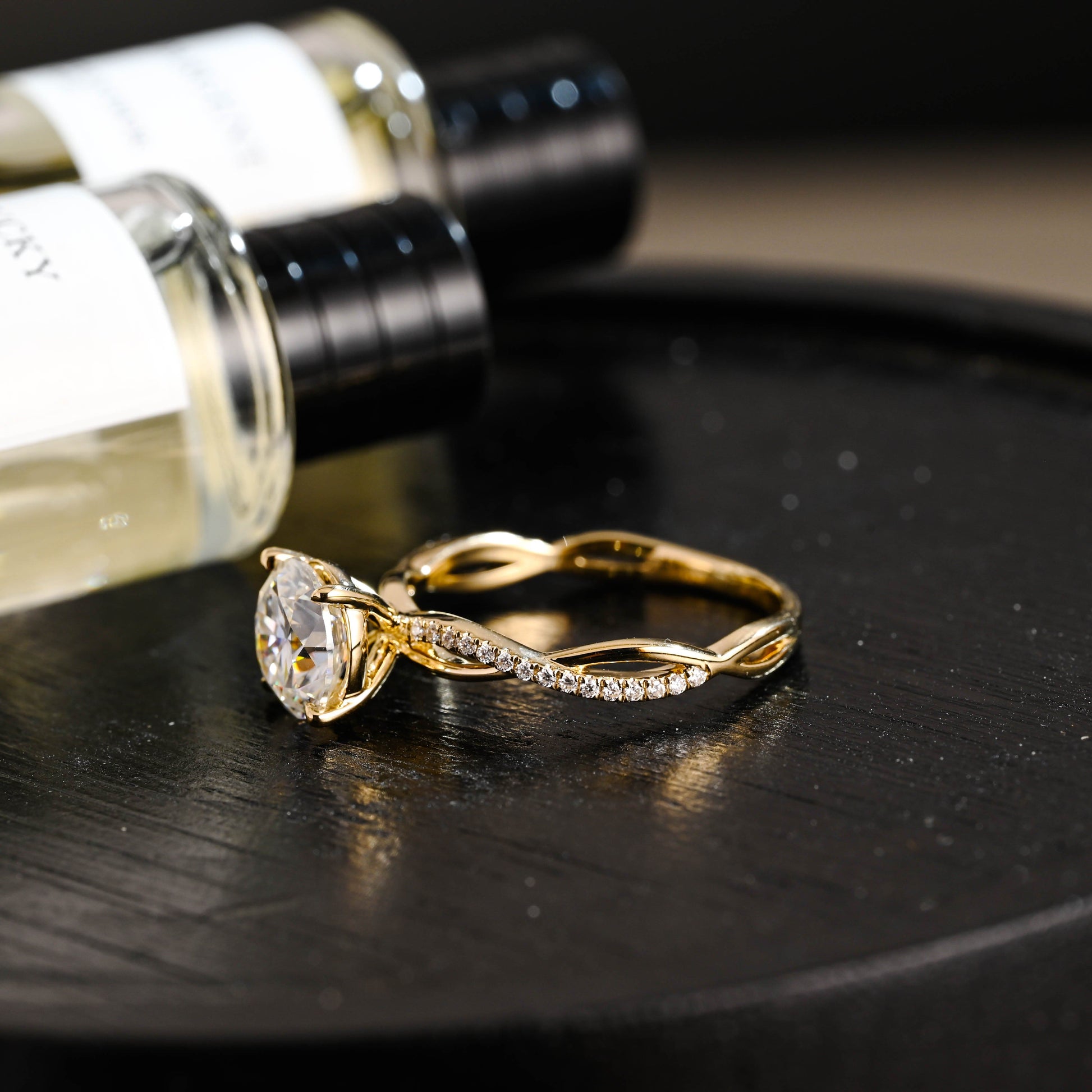 CausYou round cut diamond engagement ring Solid Gold D/VS1 Twisted Band Round Cut Lab Grown Diamond Engagement Ring
