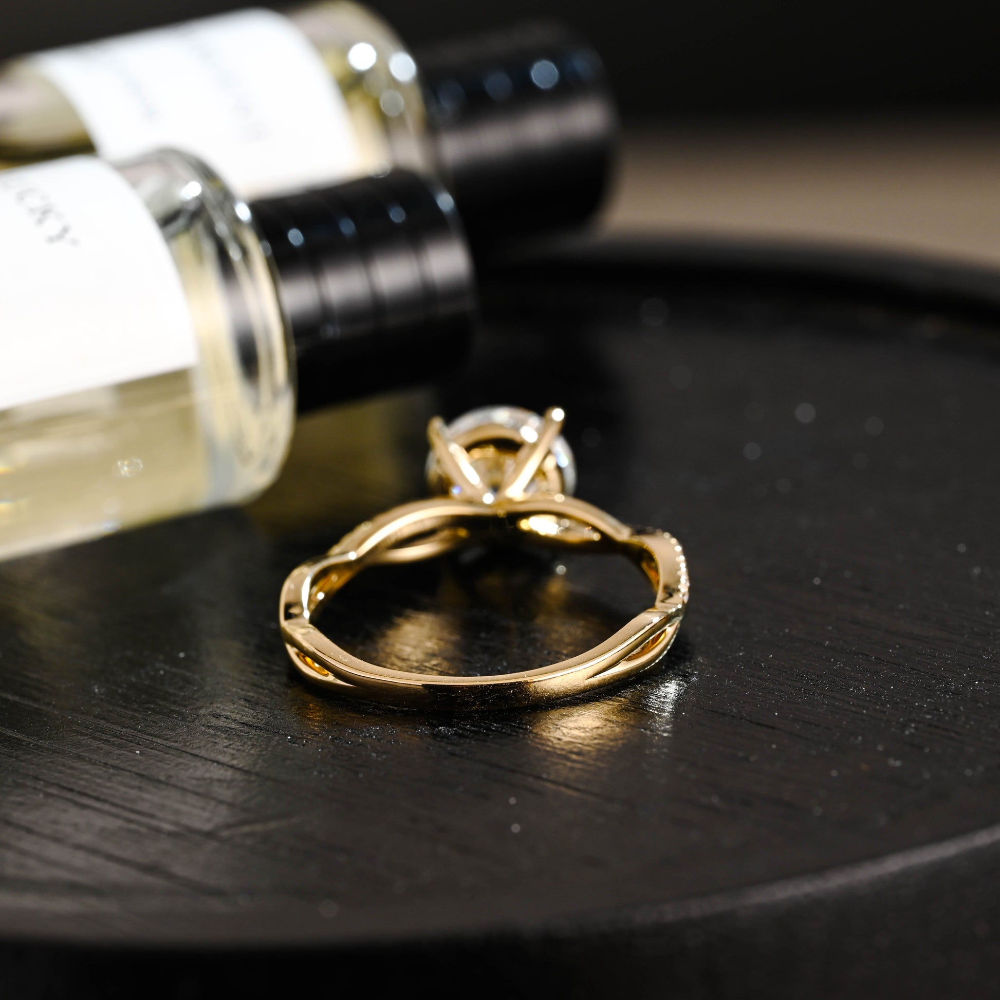 CausYou round cut diamond engagement ring Solid Gold D/VS1 Twisted Band Round Cut Lab Grown Diamond Engagement Ring
